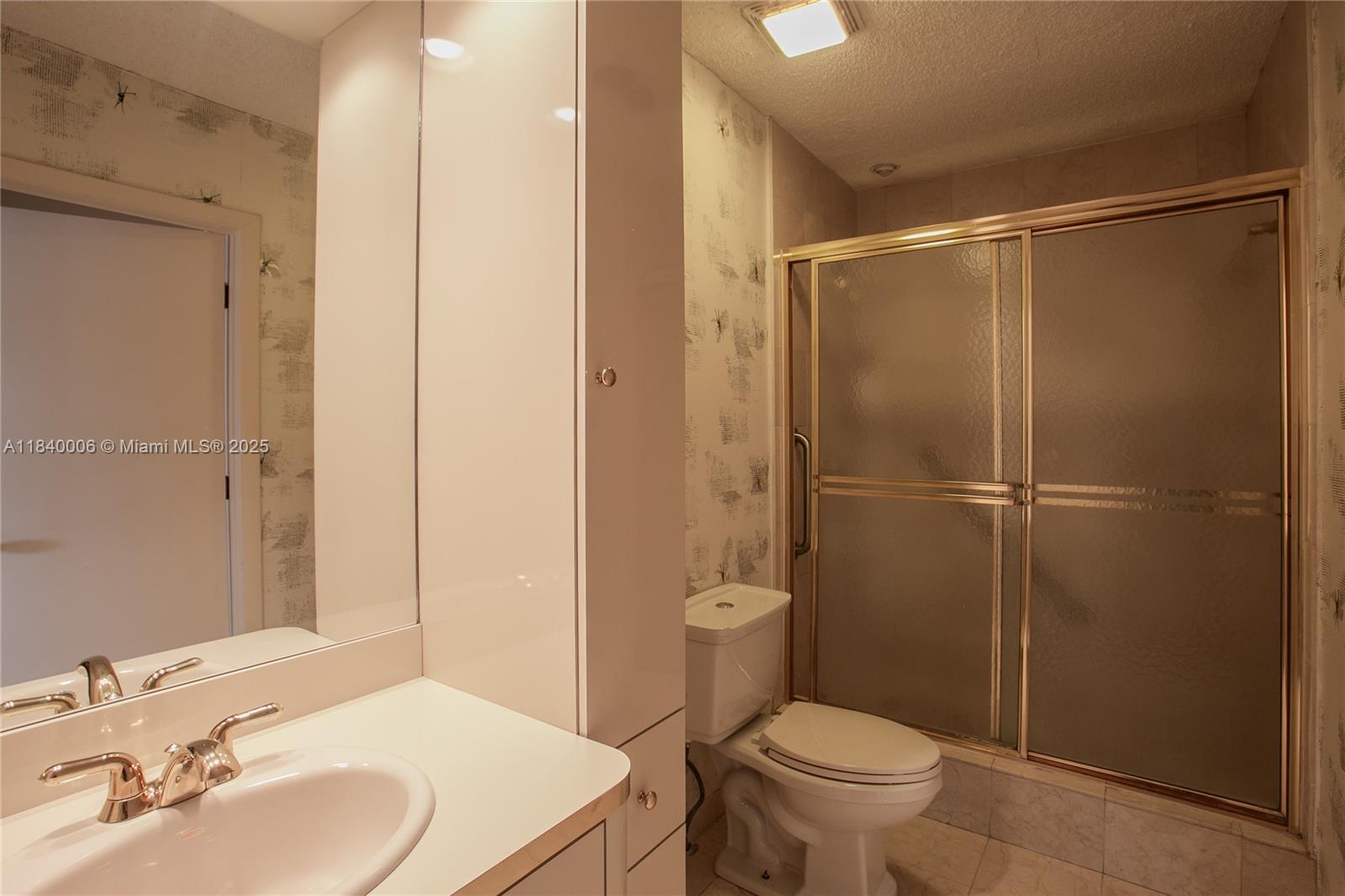 1800 NE 114th St Unit: PH06