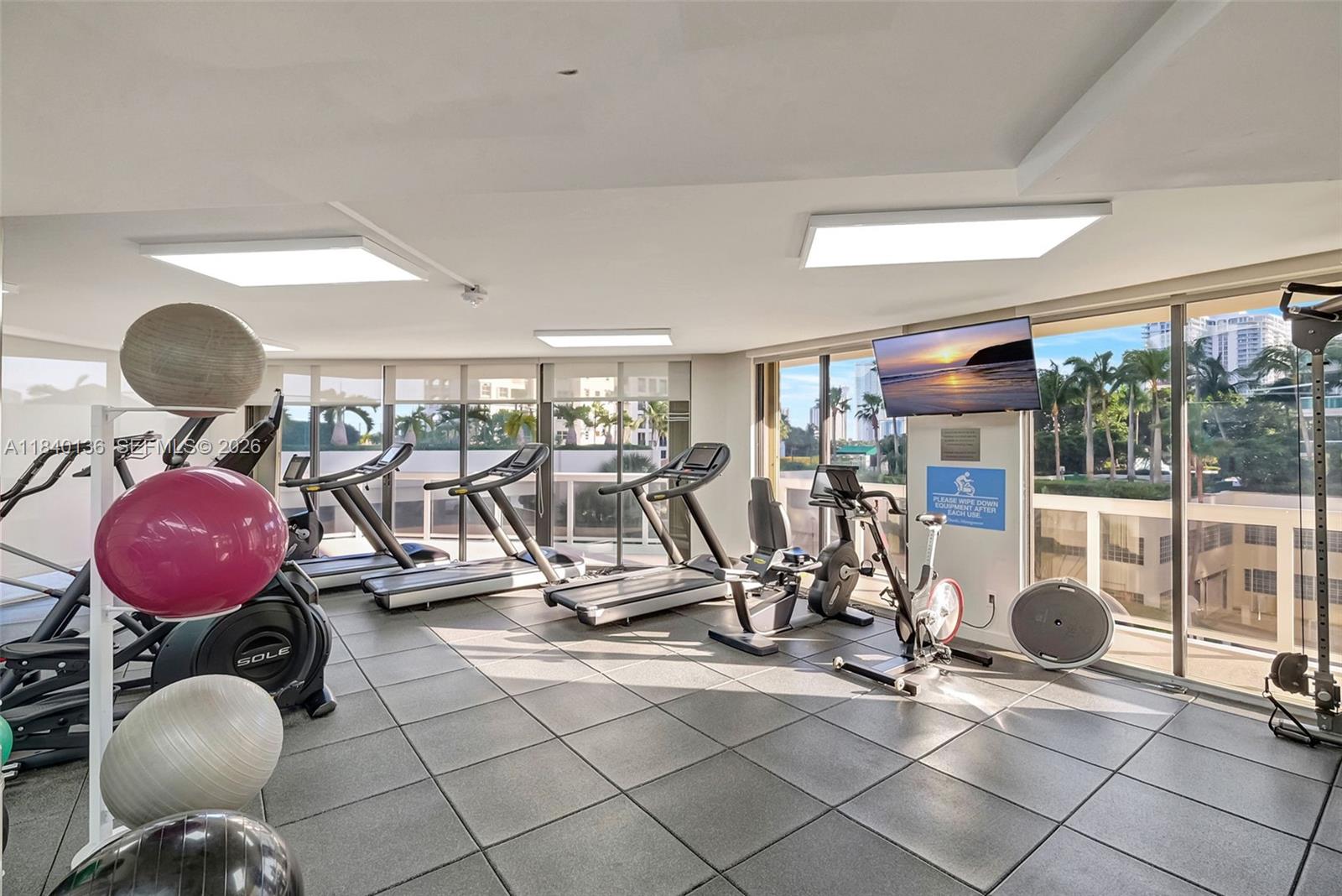20185 E Country Club Dr # 1405