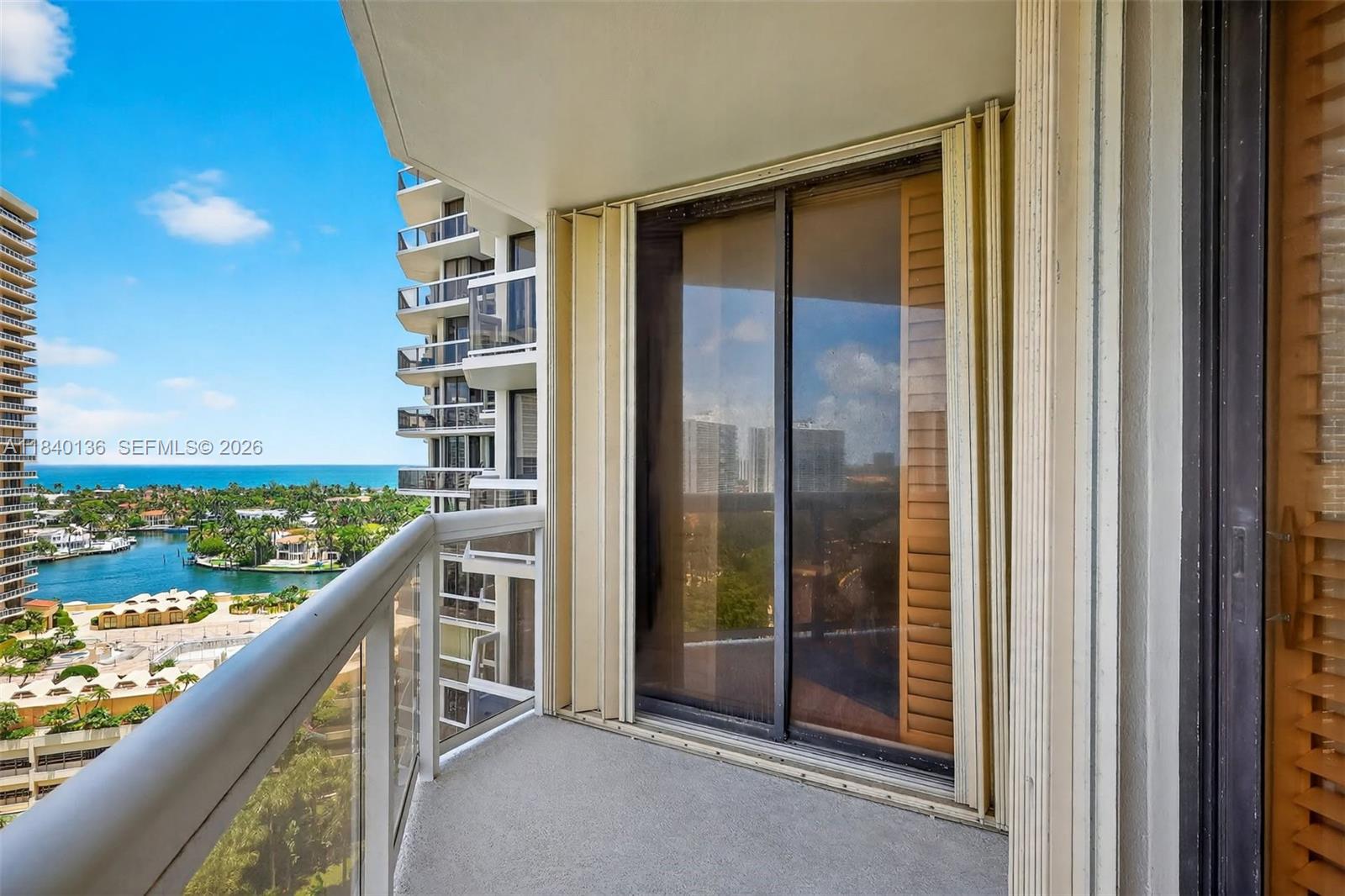 20185 E Country Club Dr # 1405