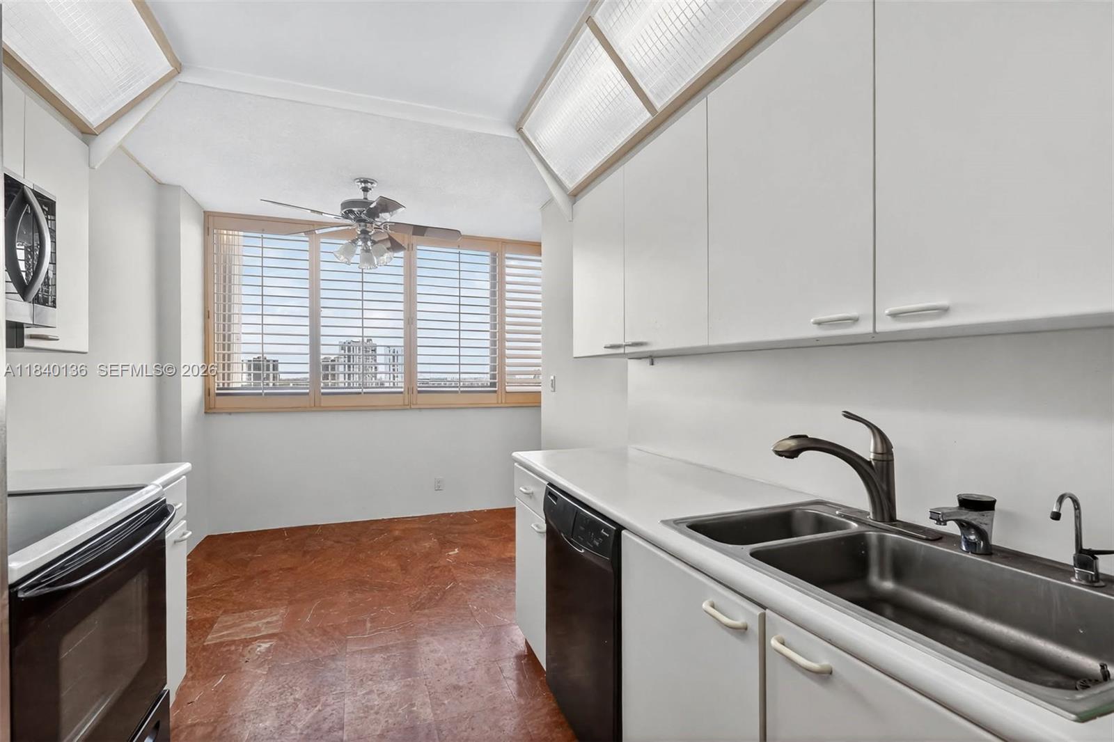 20185 E Country Club Dr # 1405