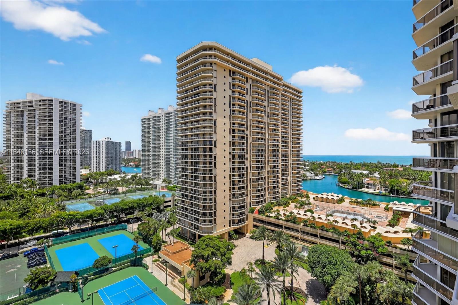 20185 E Country Club Dr # 1405
