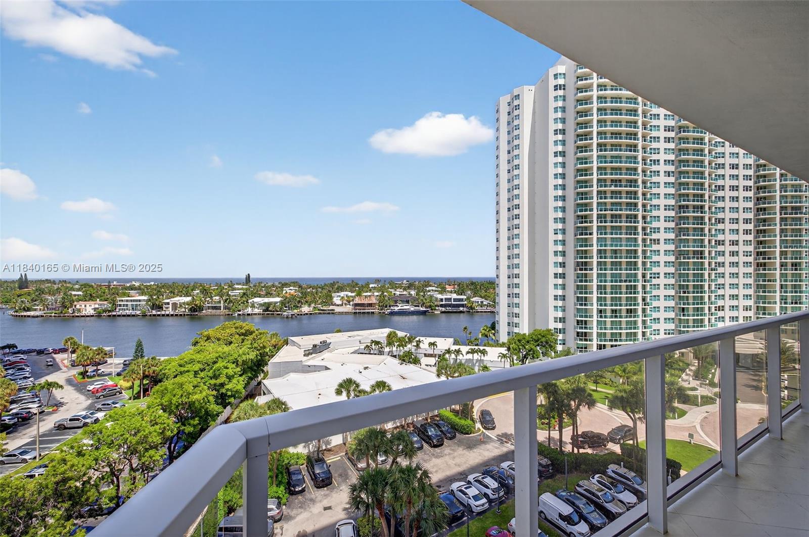 20281 E Country Club Dr # 704