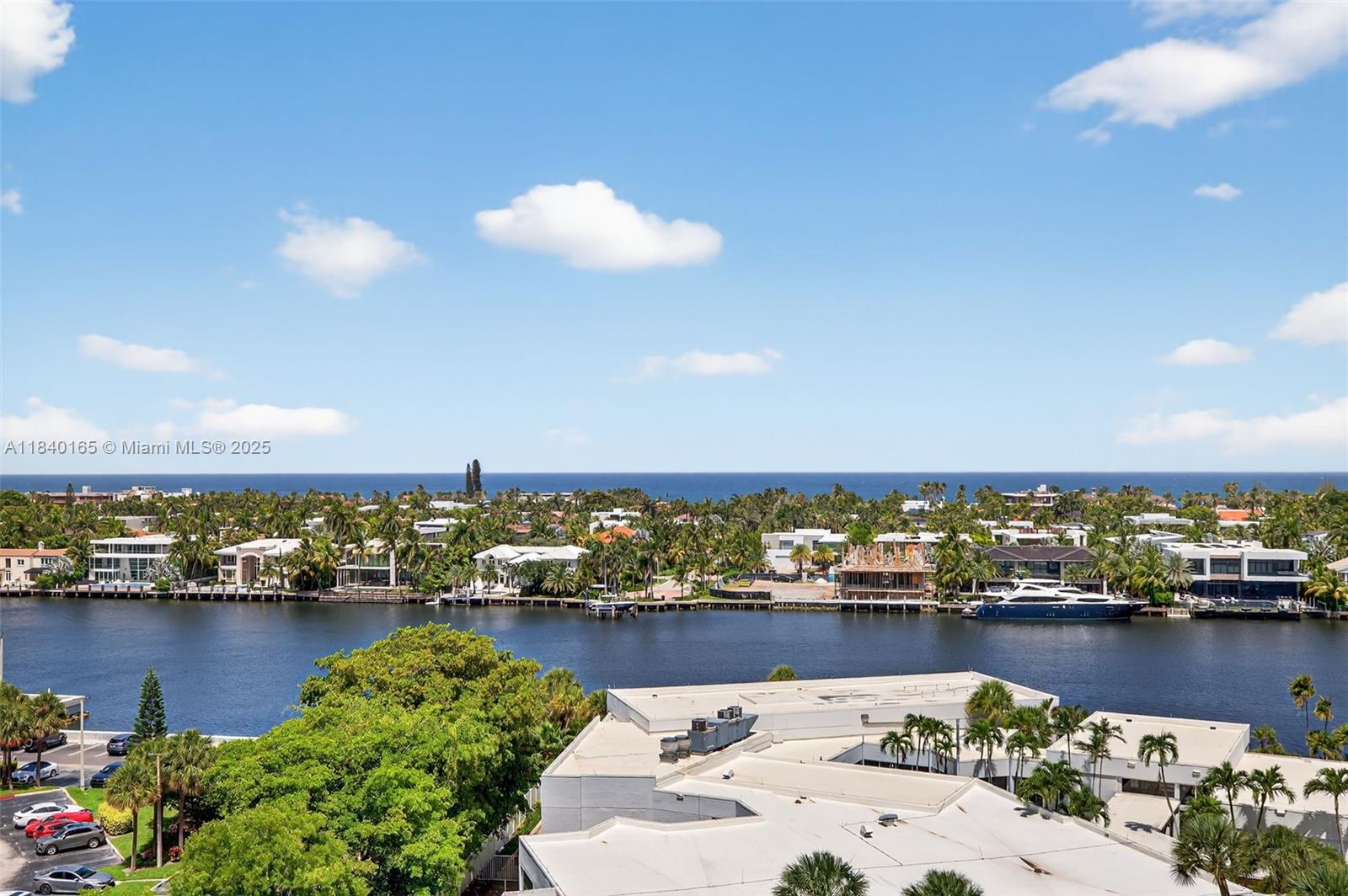 20281 E Country Club Dr # 704