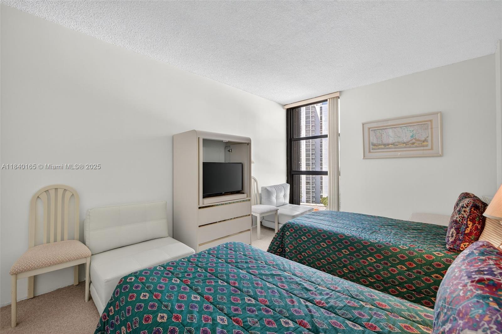 20281 E Country Club Dr # 704