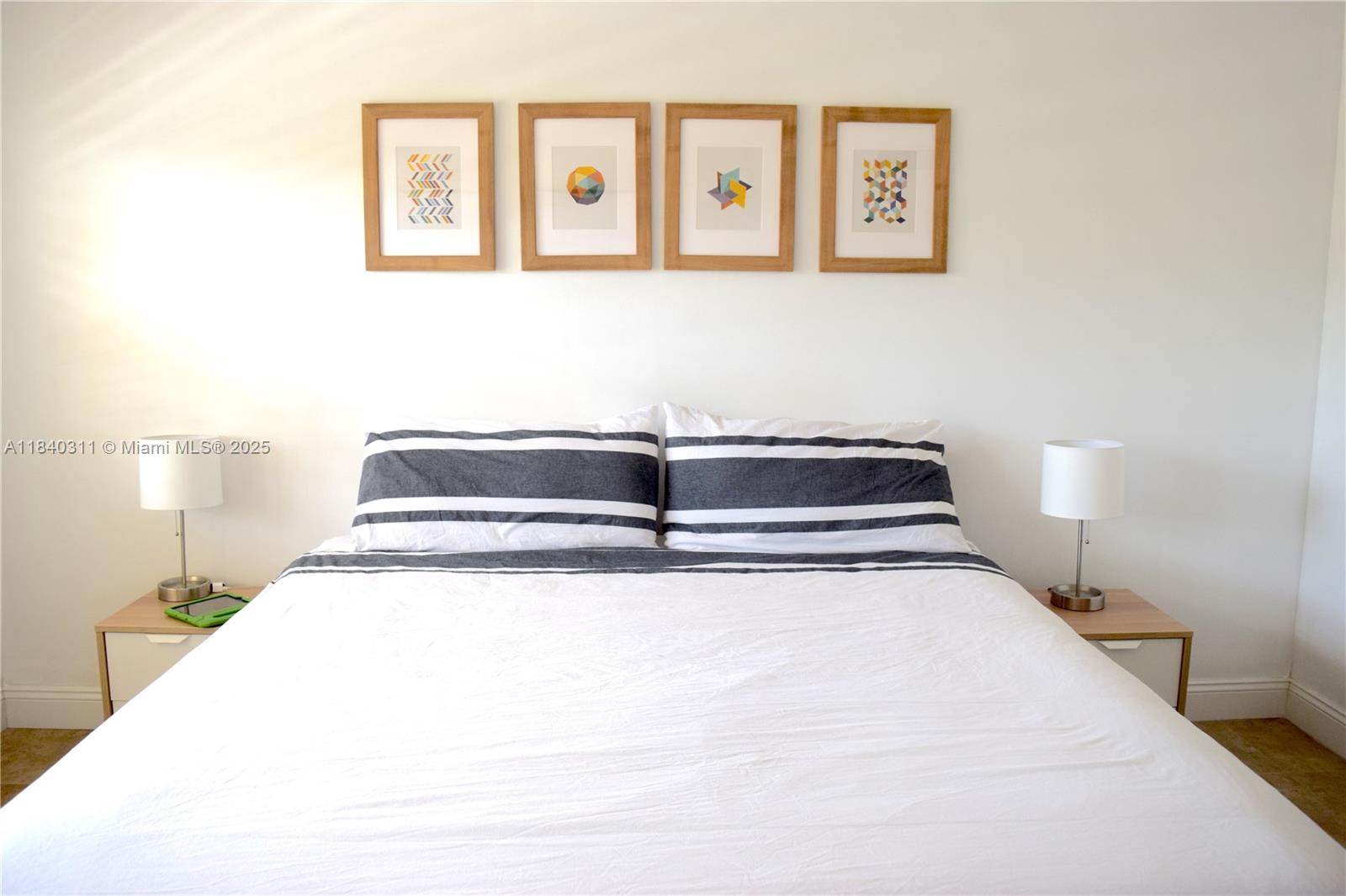 3970 Oaks Clubhouse Dr # 306