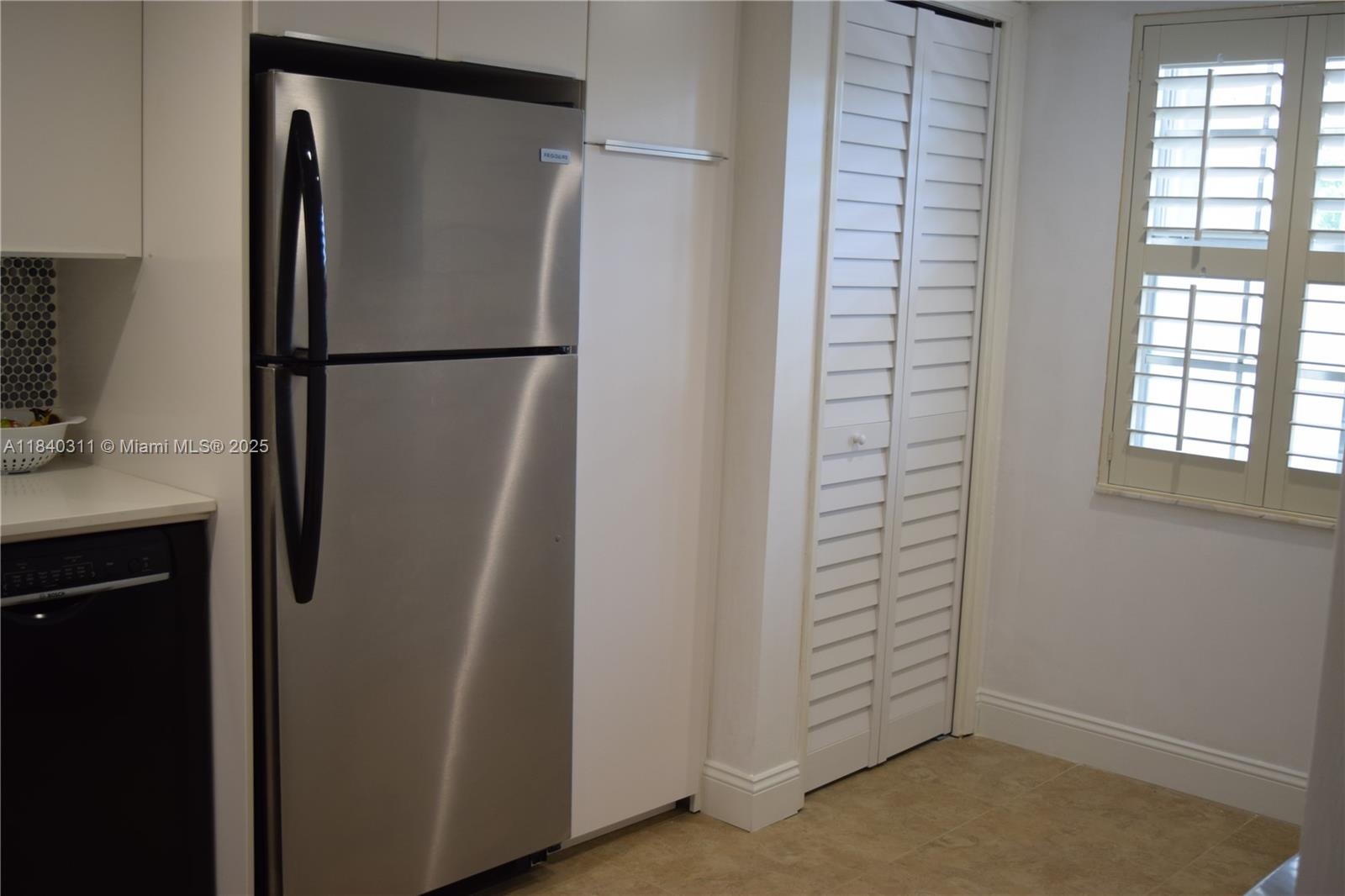 3970 Oaks Clubhouse Dr # 306