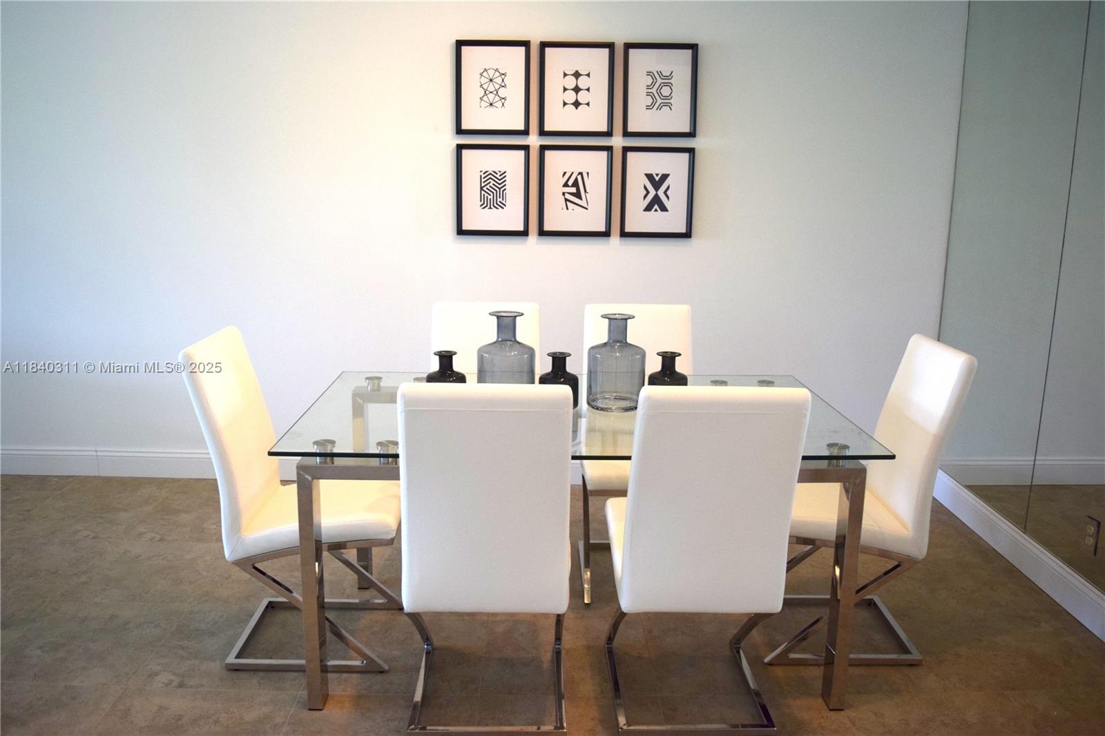 3970 Oaks Clubhouse Dr # 306