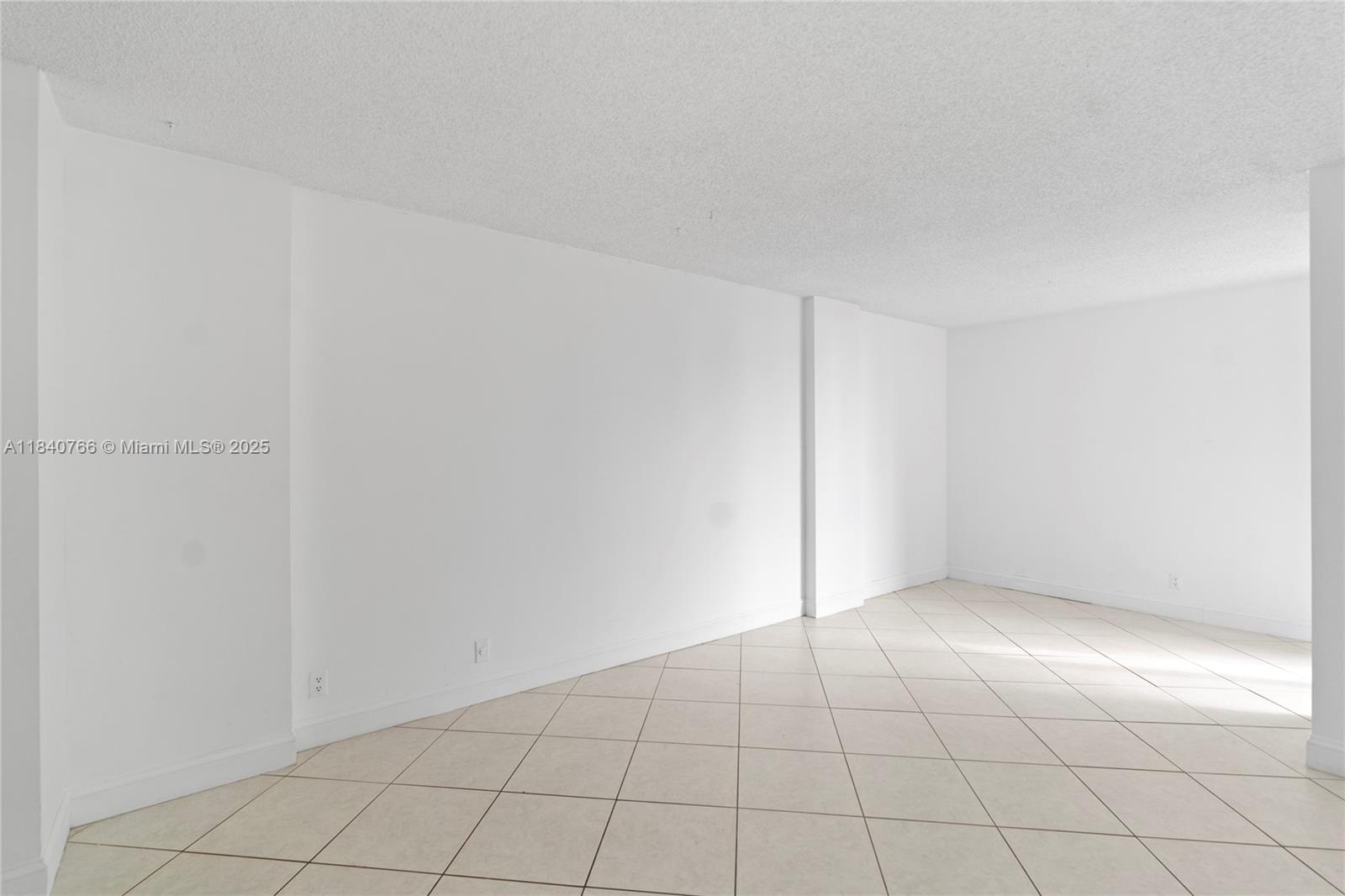 20225 NE 34th Ct # 819