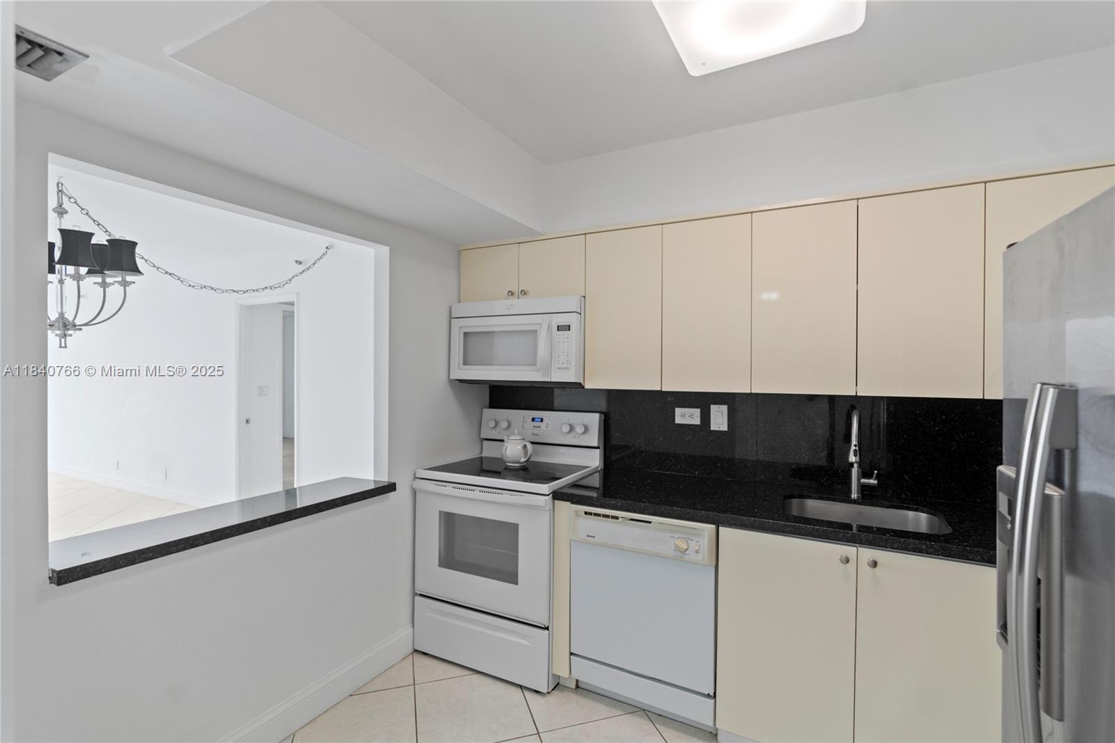 20225 NE 34th Ct # 819