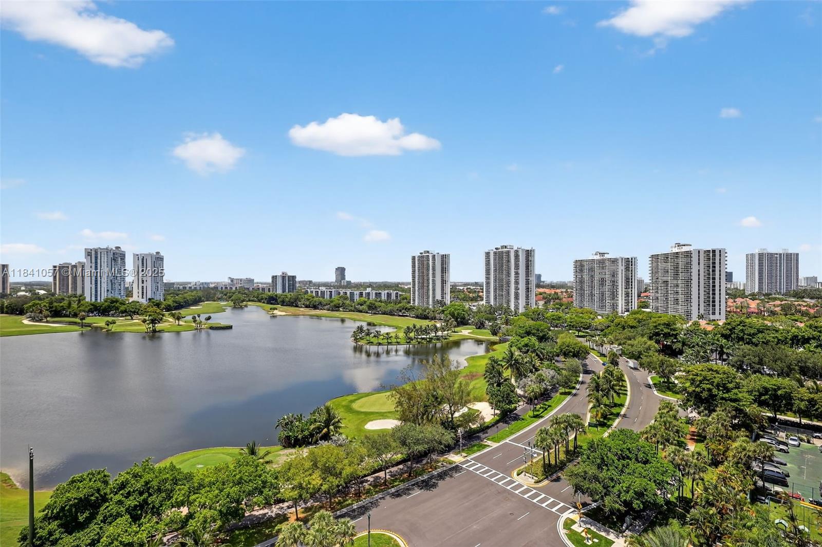 20185 E Country Club Dr Unit: 1406/1405