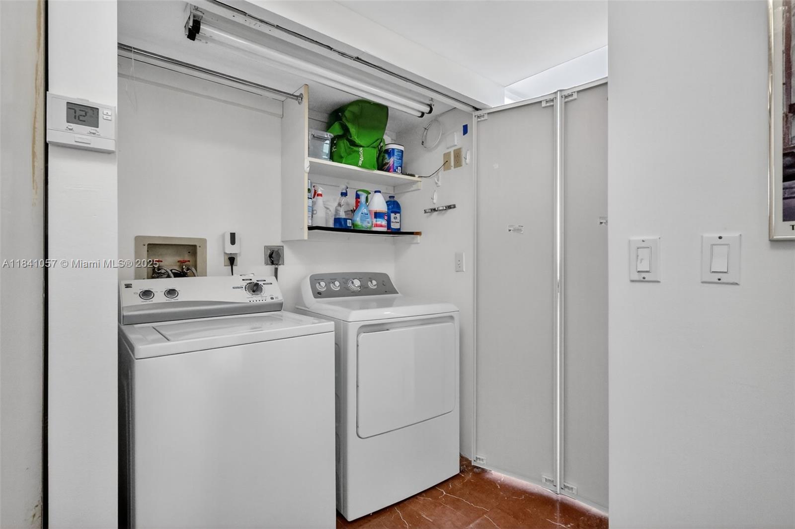 20185 E Country Club Dr Unit: 1406/1405