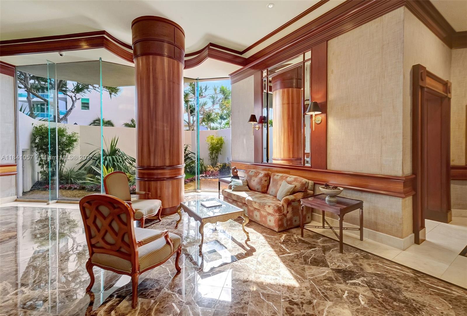 20185 E Country Club Dr Unit: 1406/1405