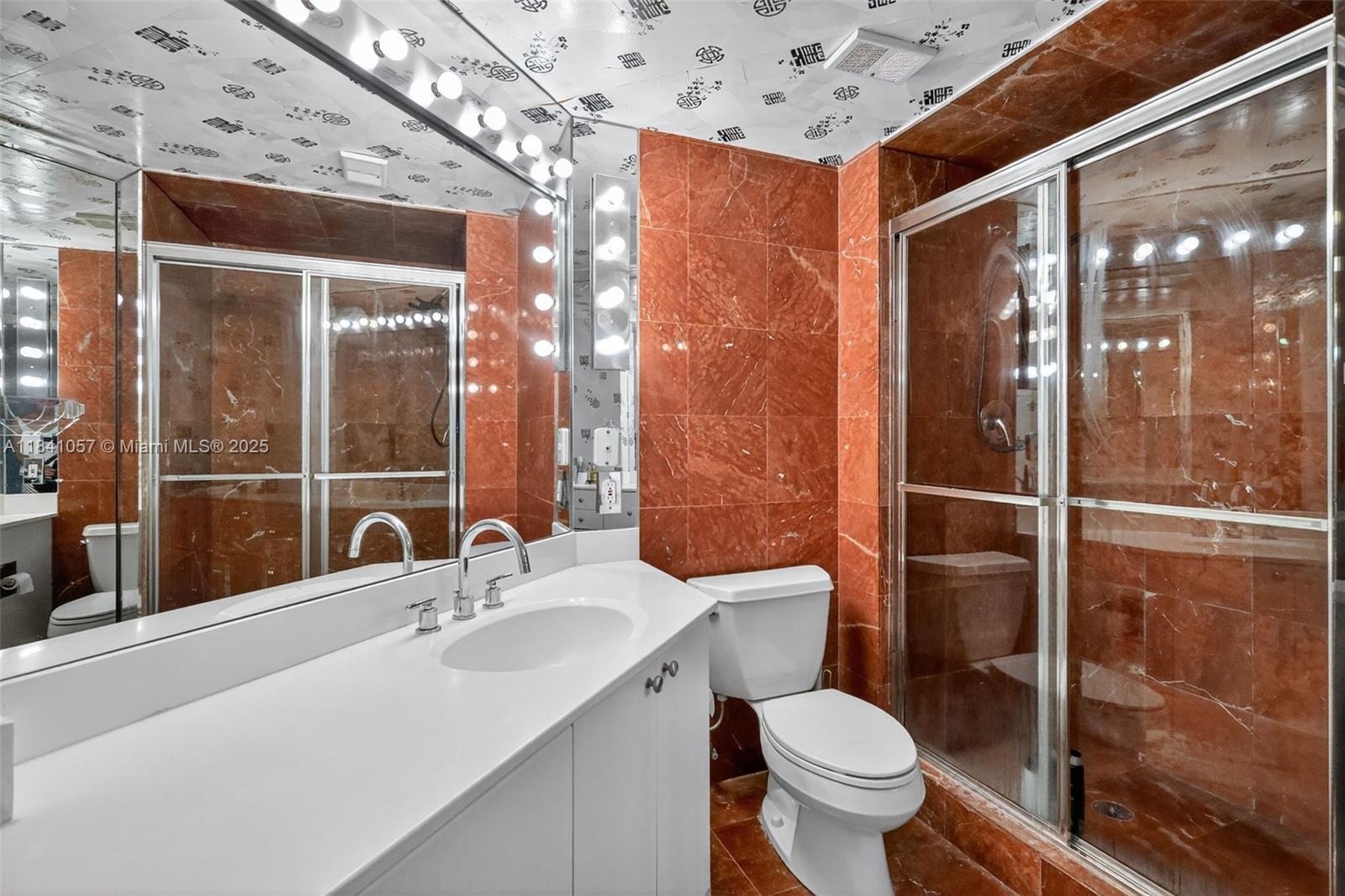20185 E Country Club Dr Unit: 1406/1405