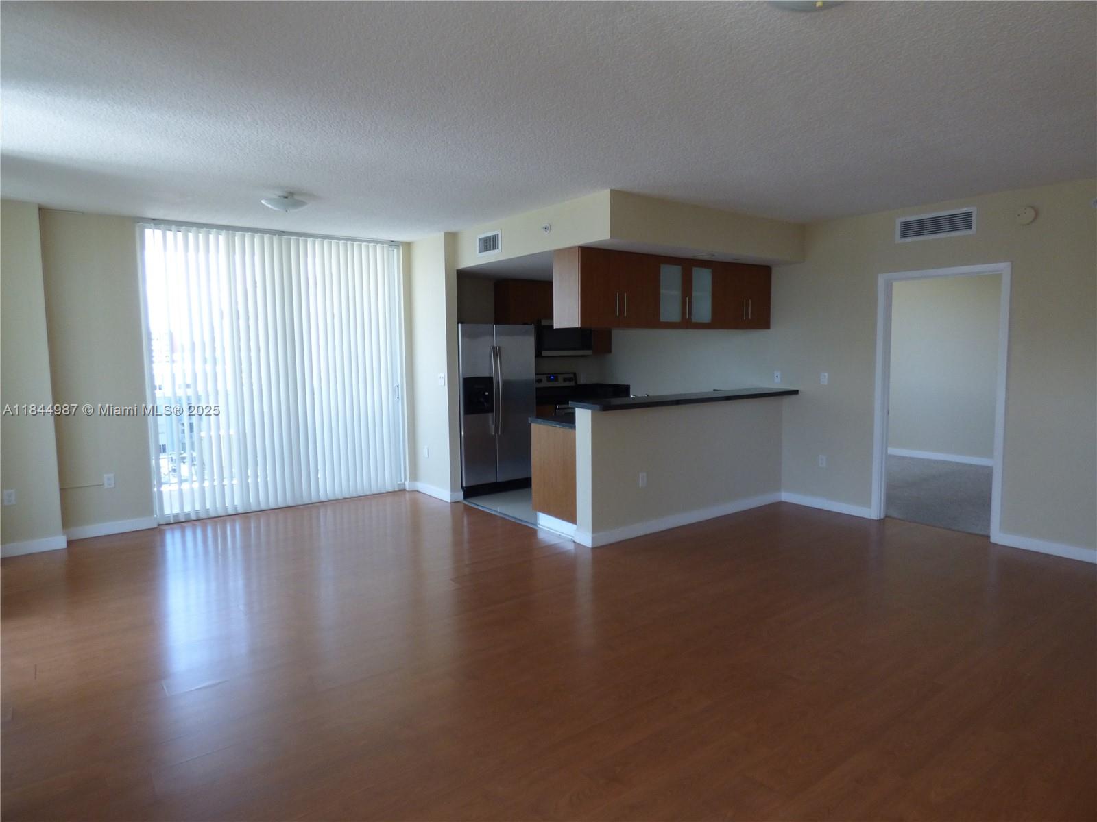 601 NE 23rd St # 1105