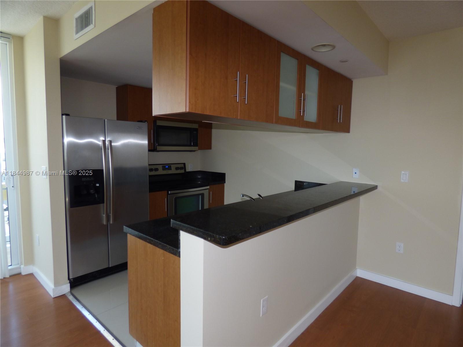 601 NE 23rd St # 1105