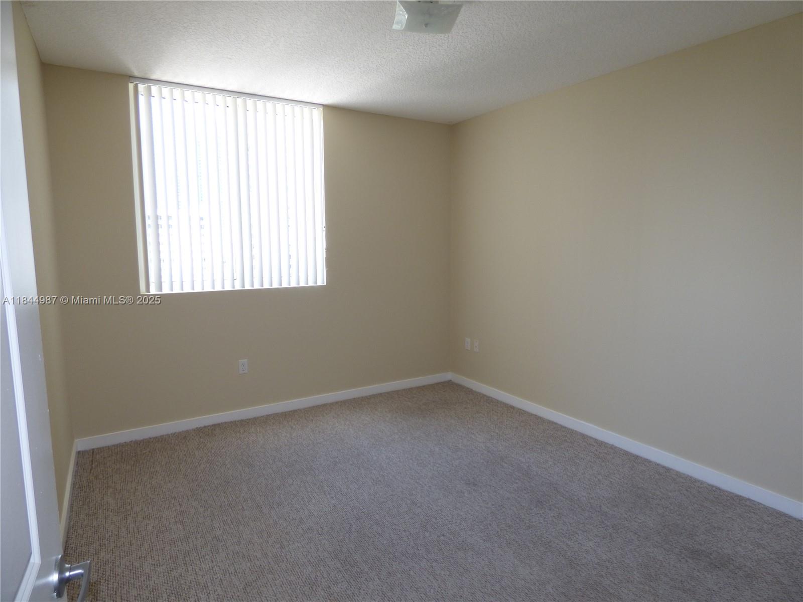 601 NE 23rd St # 1105