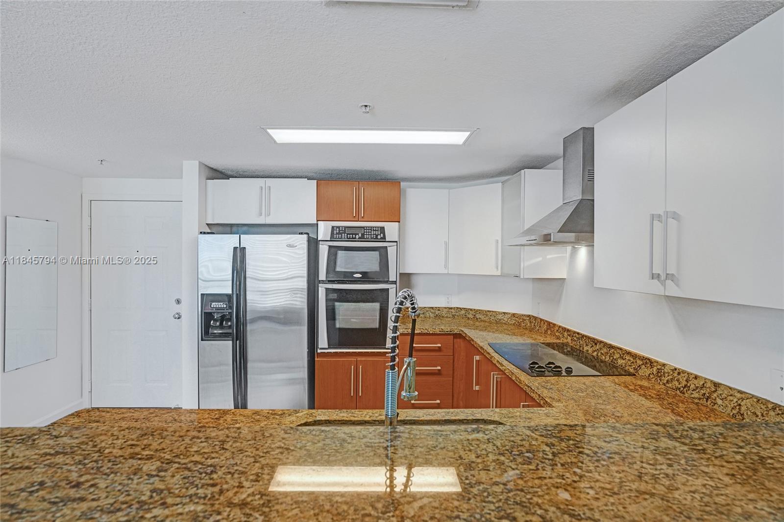 170 SE 14th St # 2806