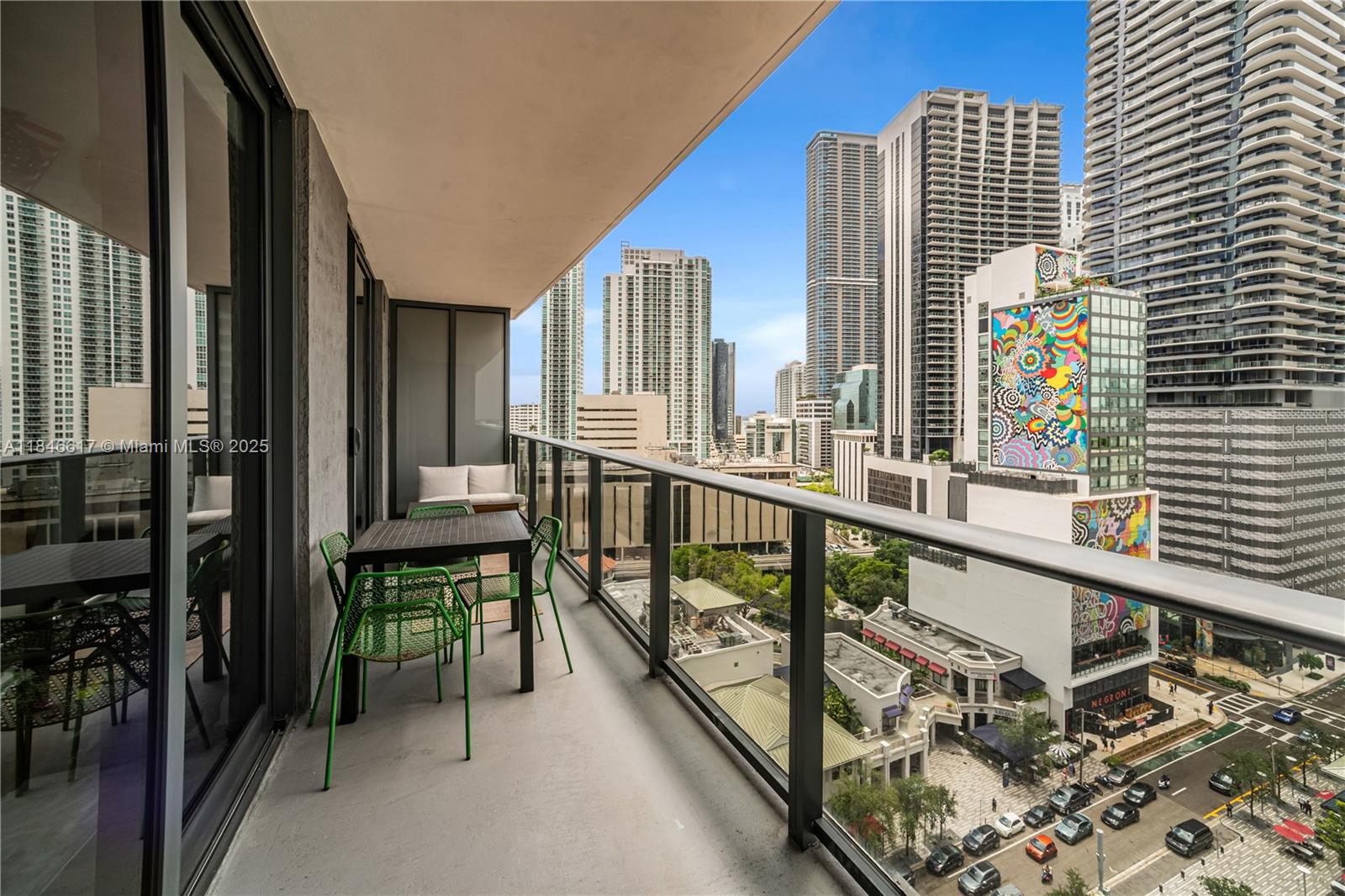 45 SW 9th St # 1204