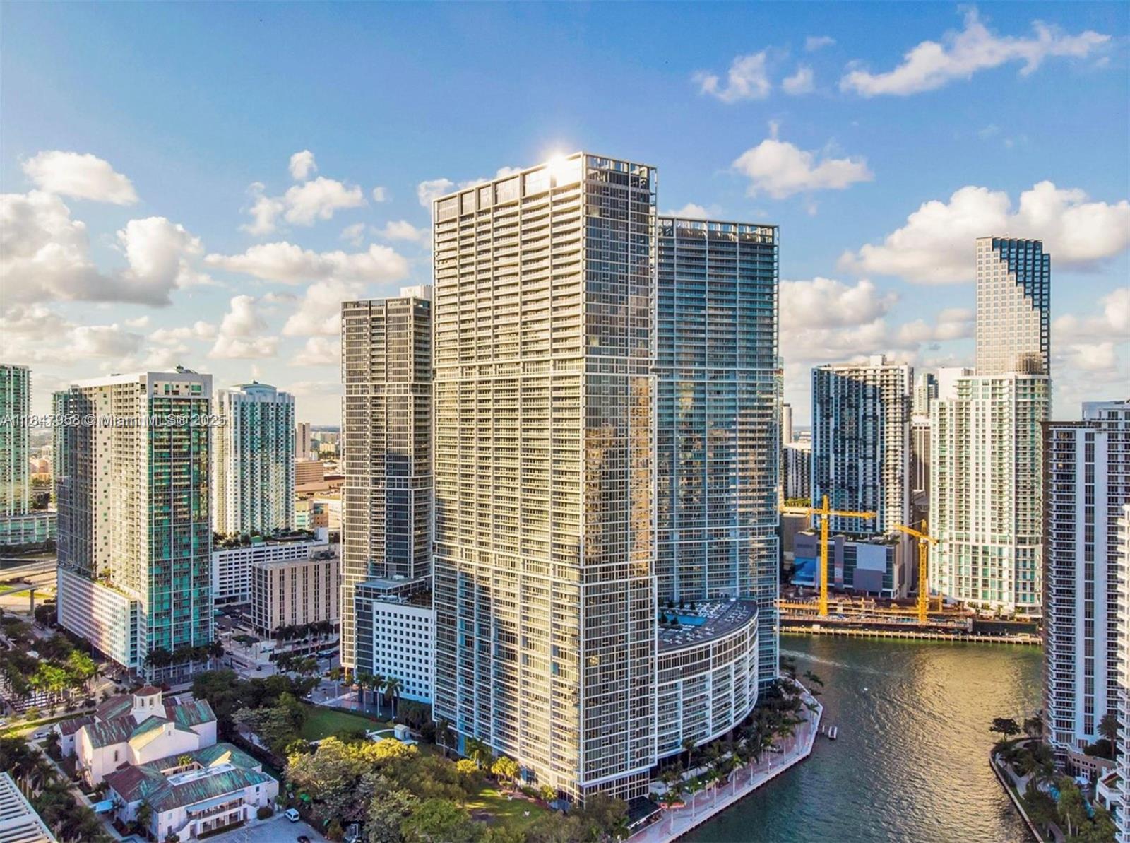 495 Brickell Ave Unit: BAY707