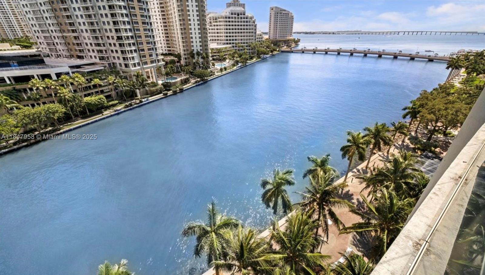 495 Brickell Ave Unit: BAY707