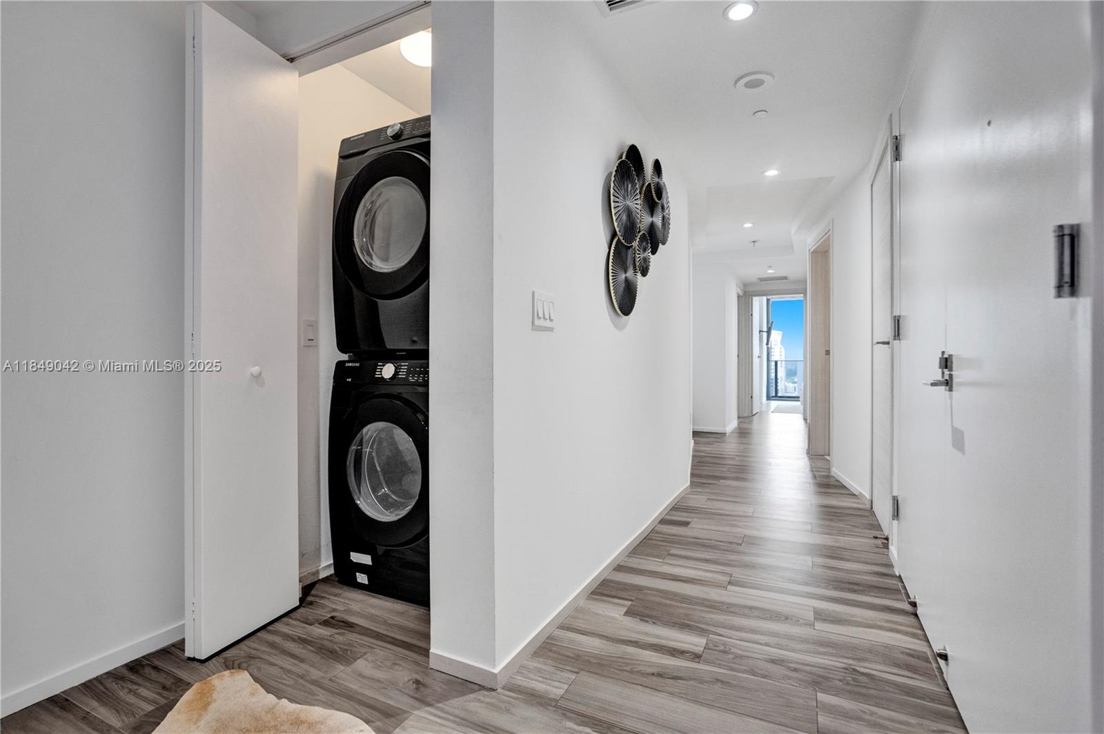 801 S Miami Ave Unit: 1801