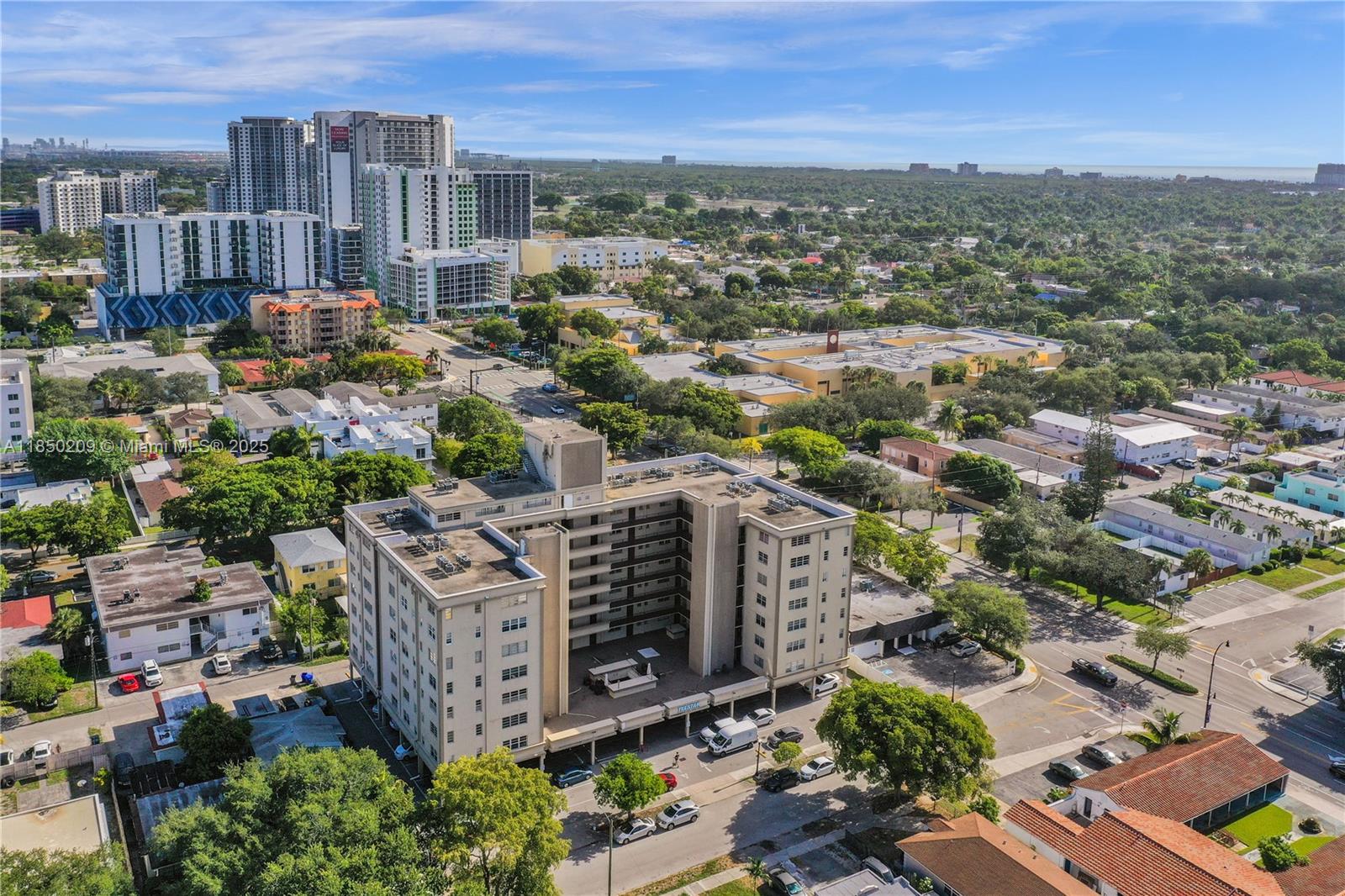 1811 Jefferson St # 606