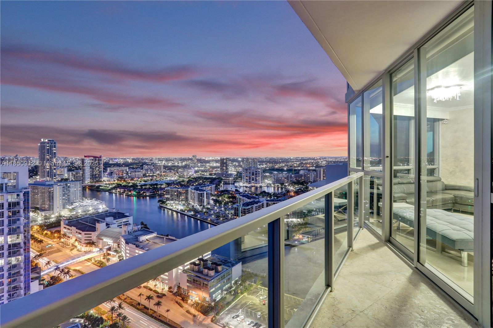 3101 S Ocean Dr # 3506