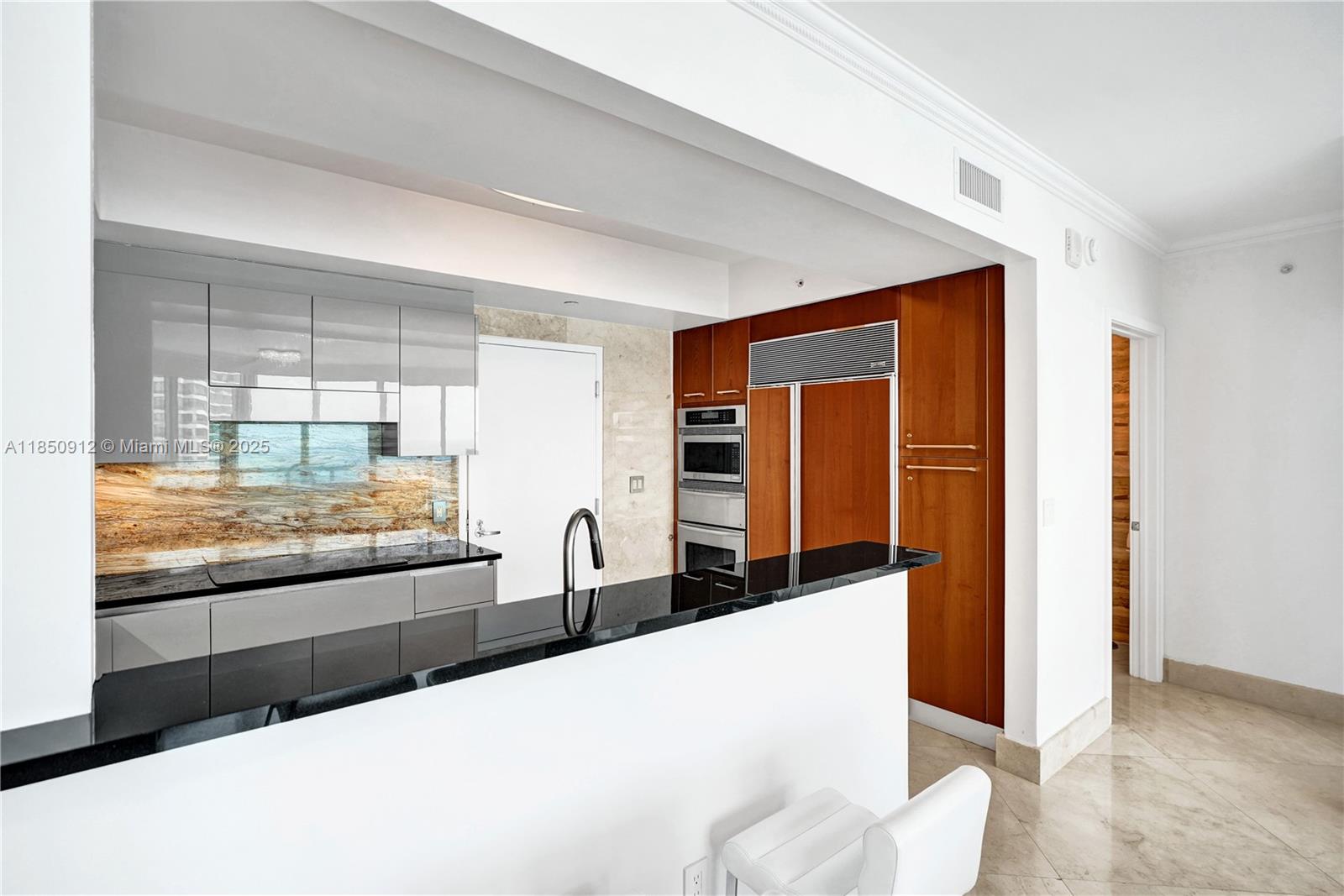 3101 S Ocean Dr # 3506