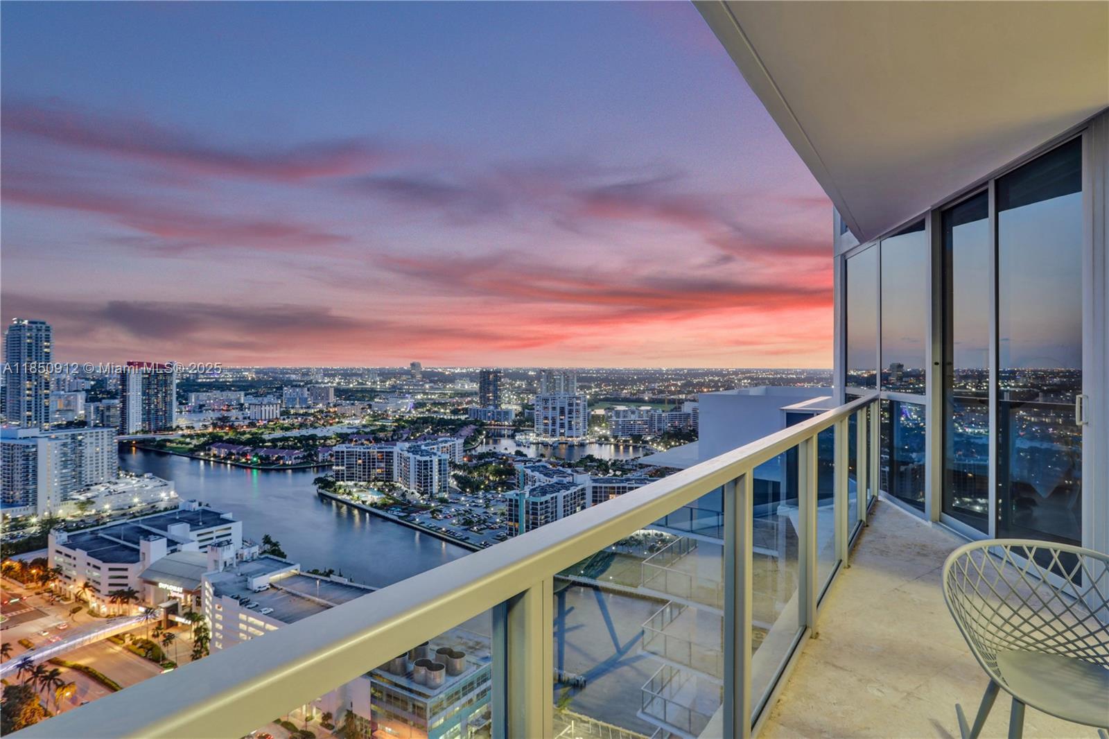 3101 S Ocean Dr # 3506