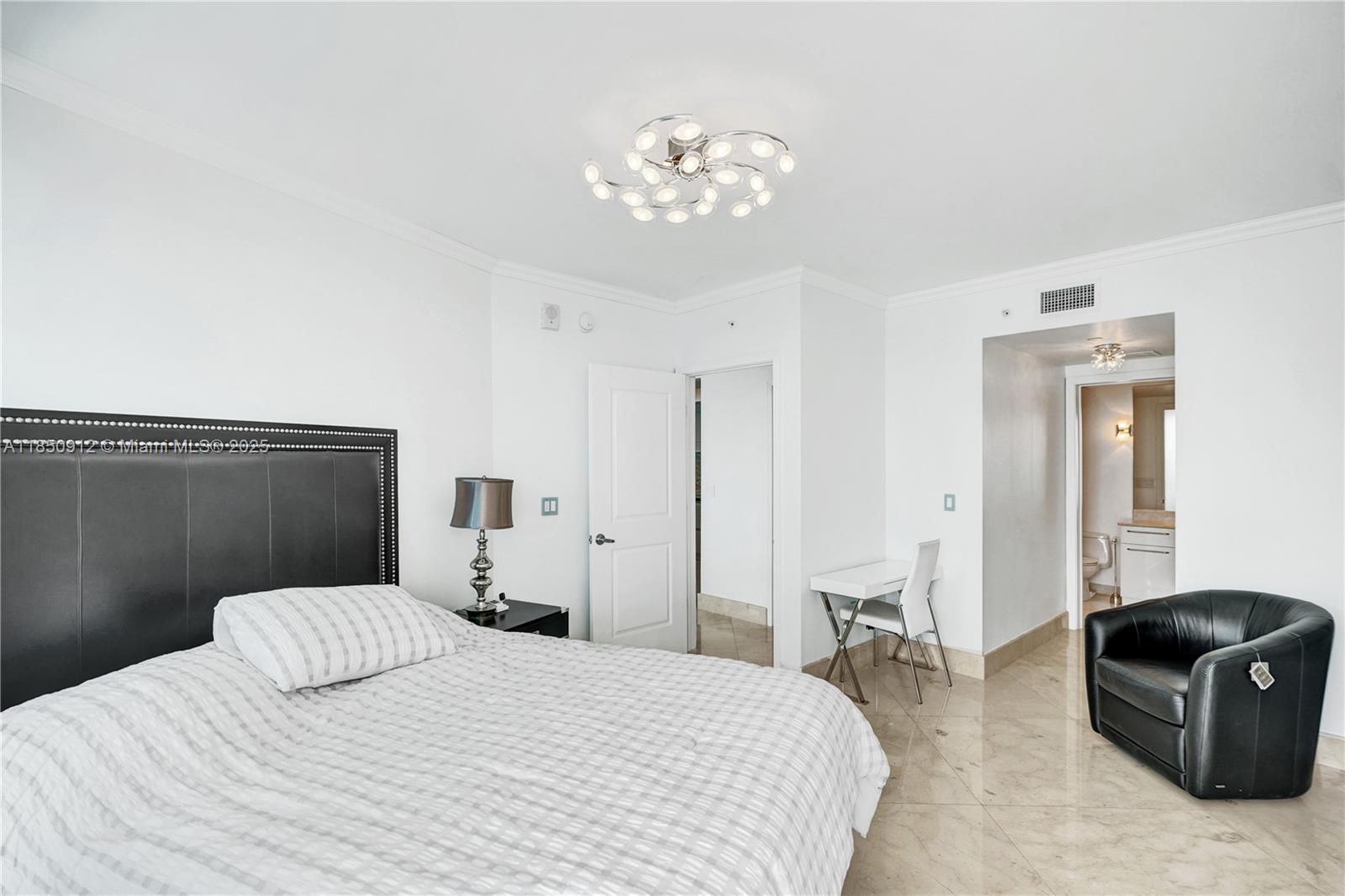 3101 S Ocean Dr # 3506