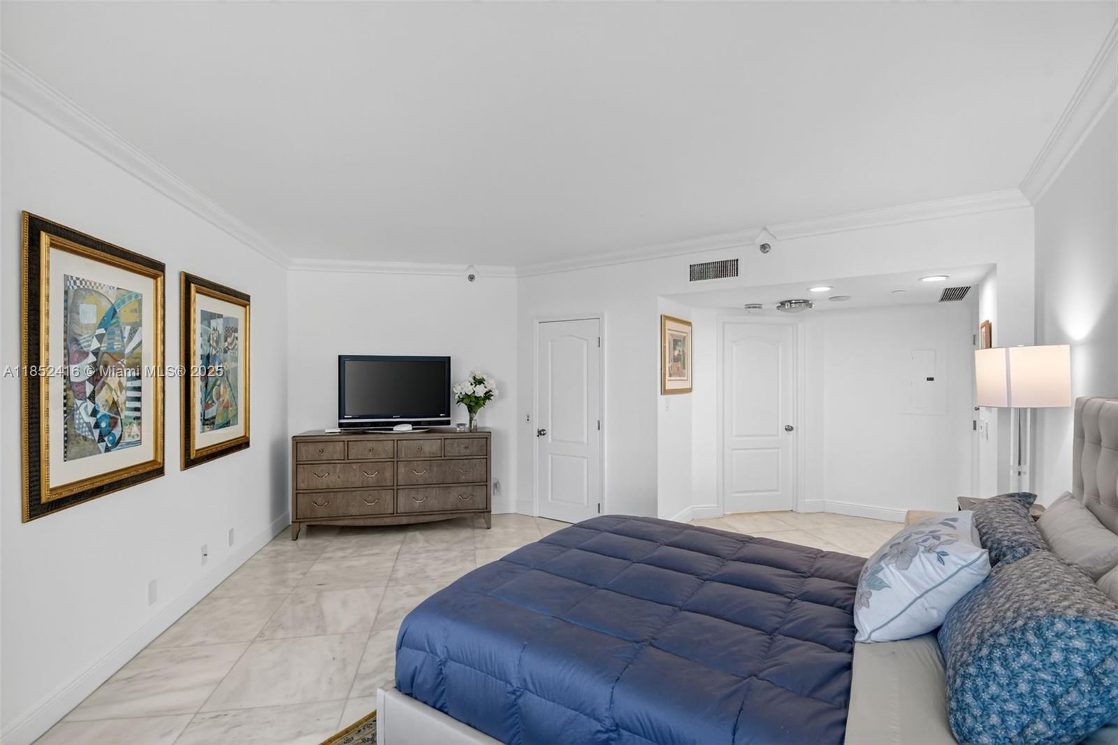 3000 Island Blvd # 505