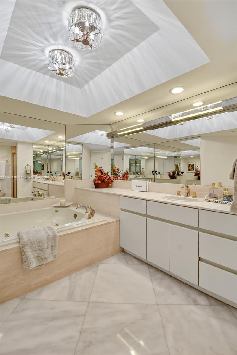 3000 Island Blvd # 505