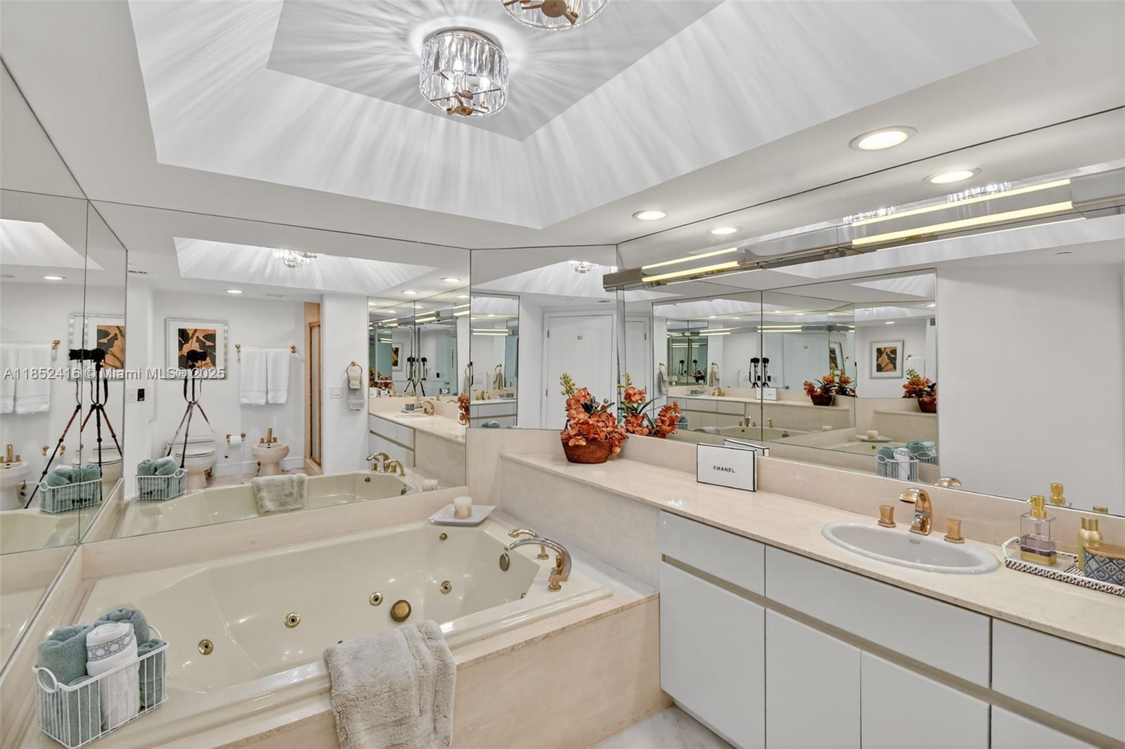 3000 Island Blvd # 505