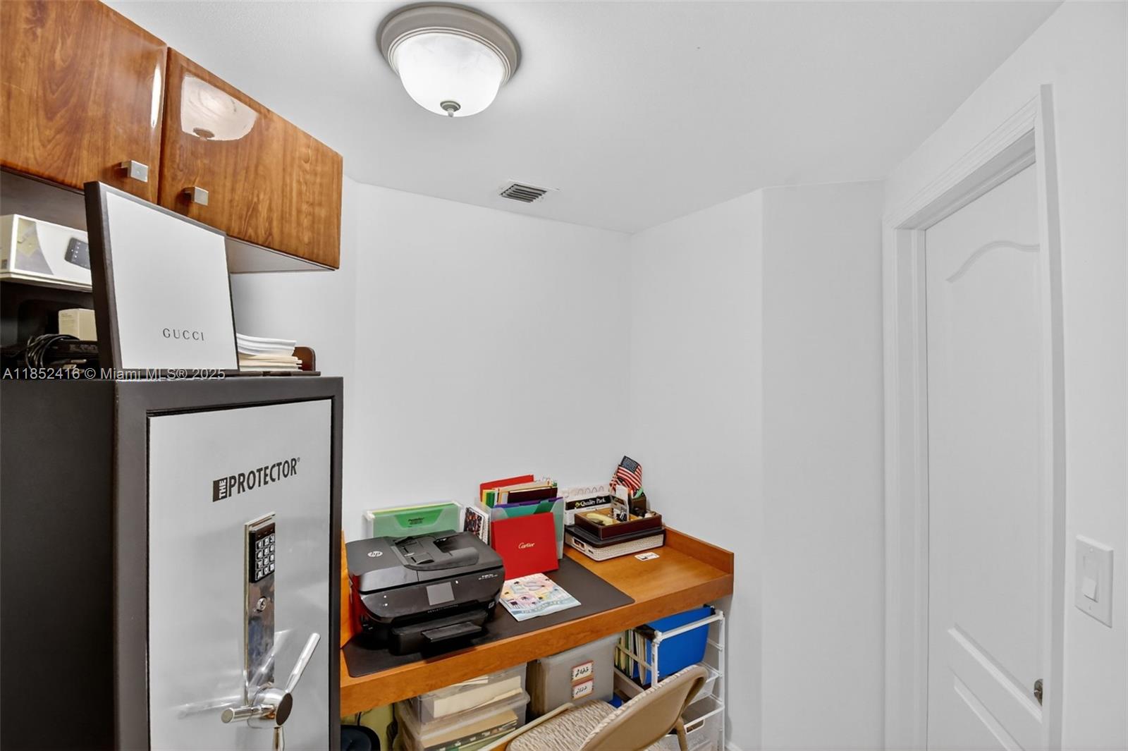 3000 Island Blvd # 505