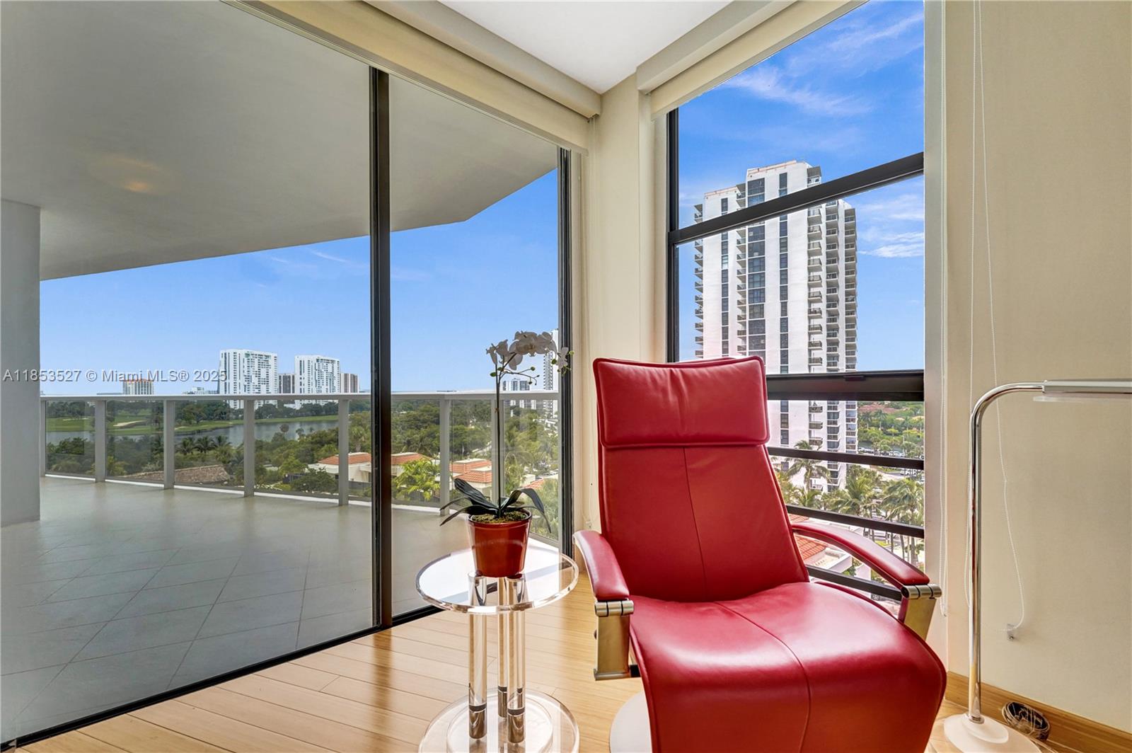 20281 E Country Club Dr # 607