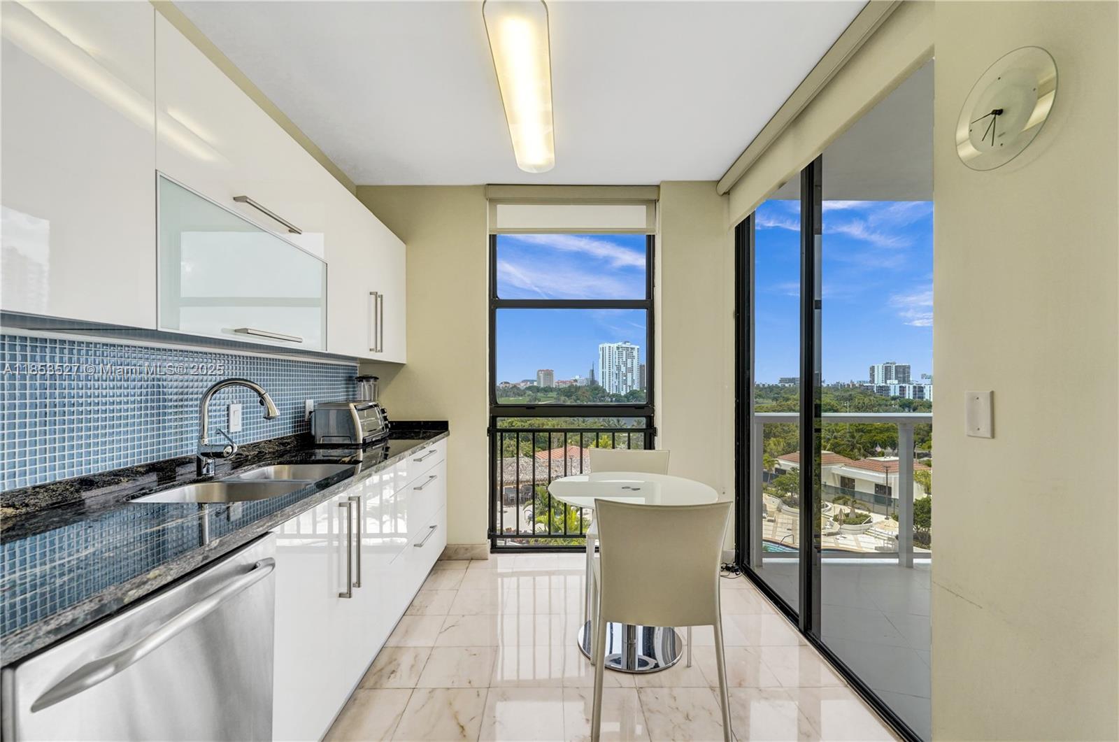 20281 E Country Club Dr # 607