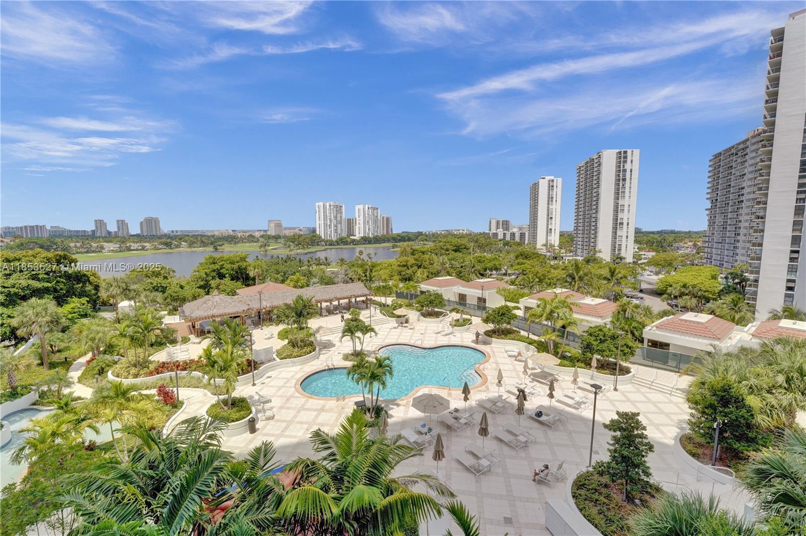 20281 E Country Club Dr # 607