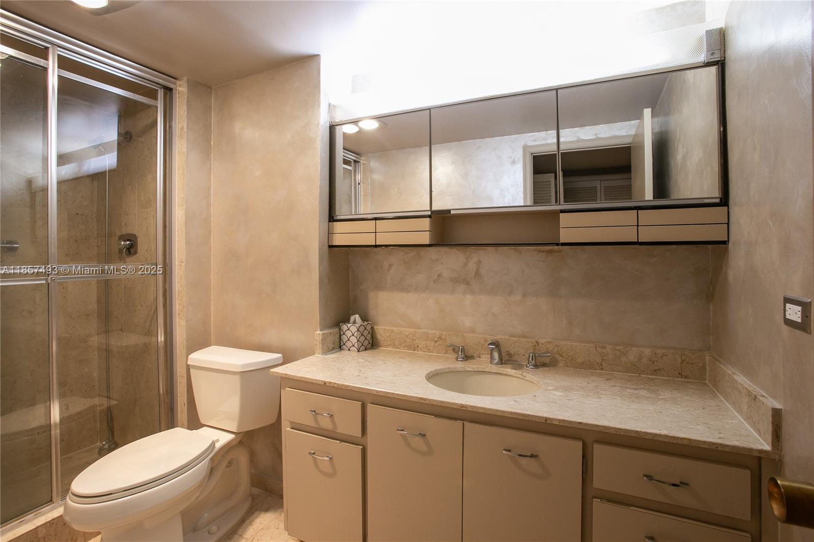 1800 NE 114th St # 1803