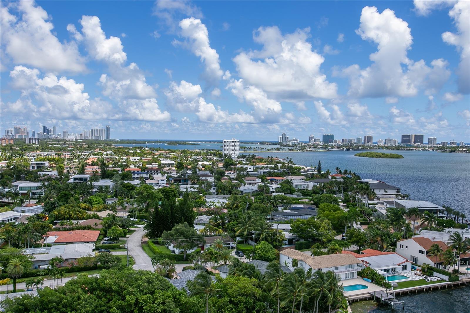 1800 NE 114th St # 1803