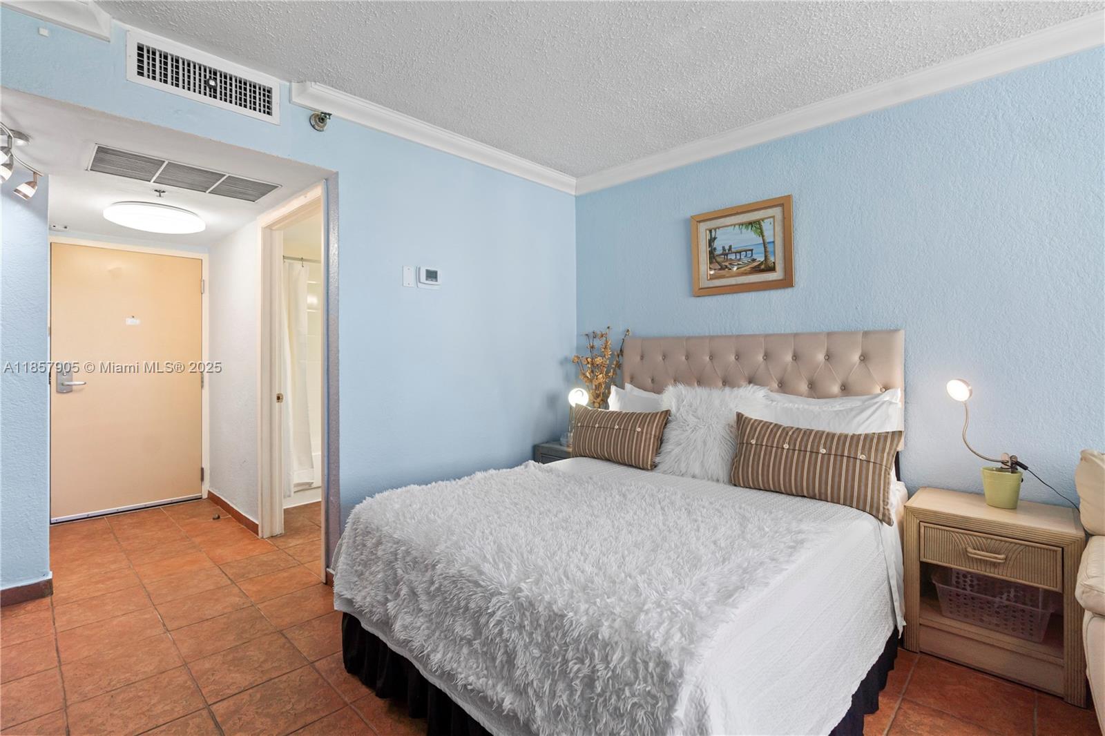 19201 Collins Ave # 129