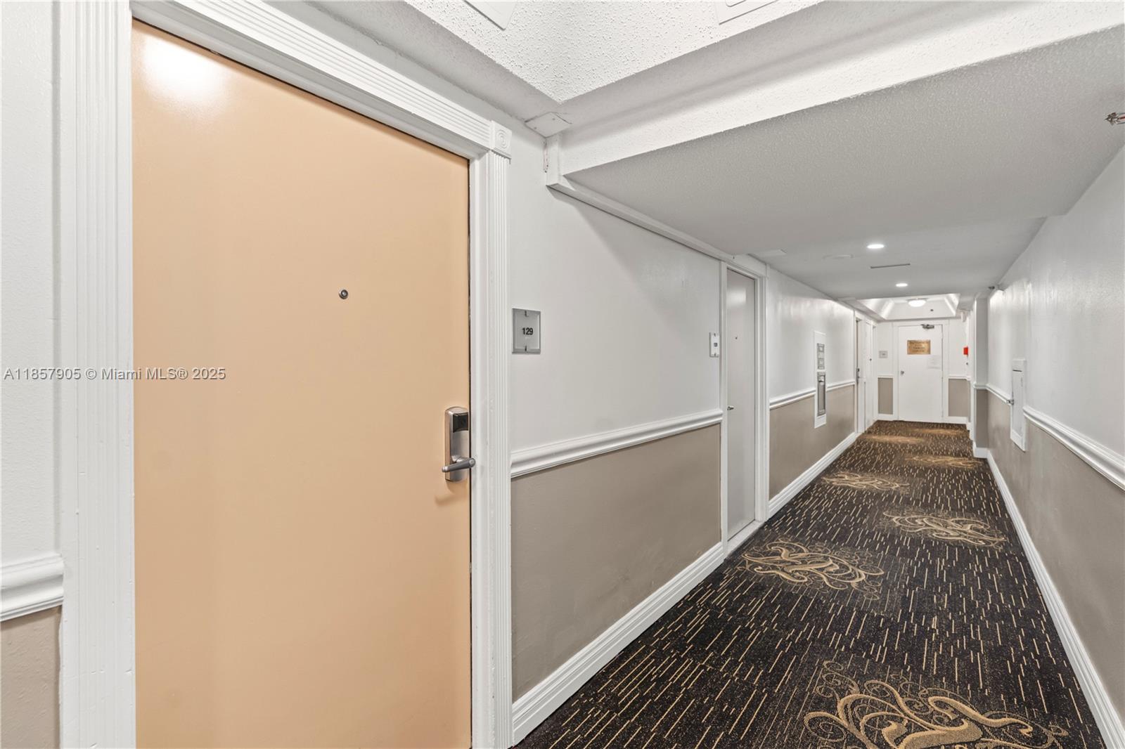 19201 Collins Ave # 129