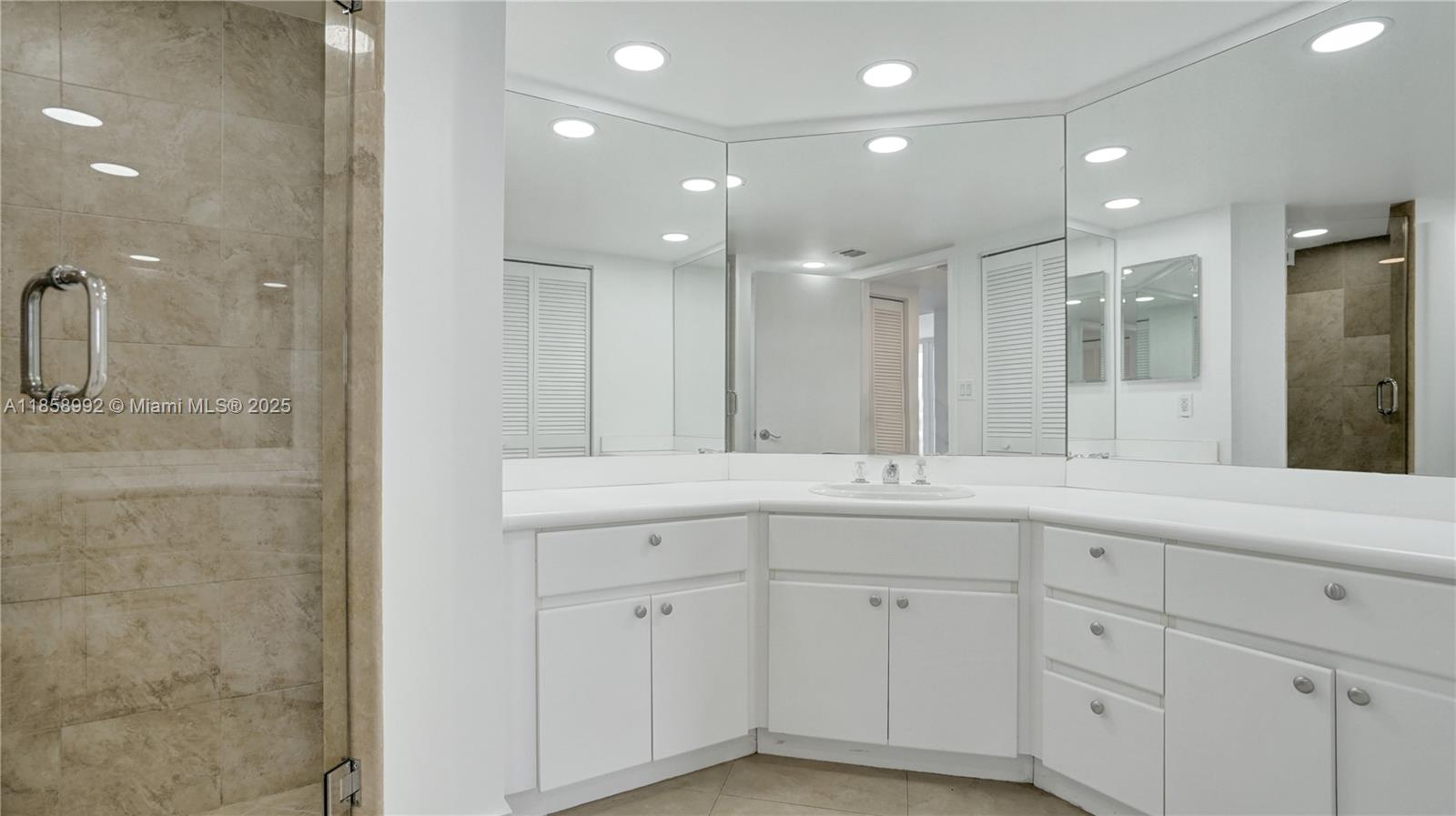 16485 Collins Ave Unit: WS6C