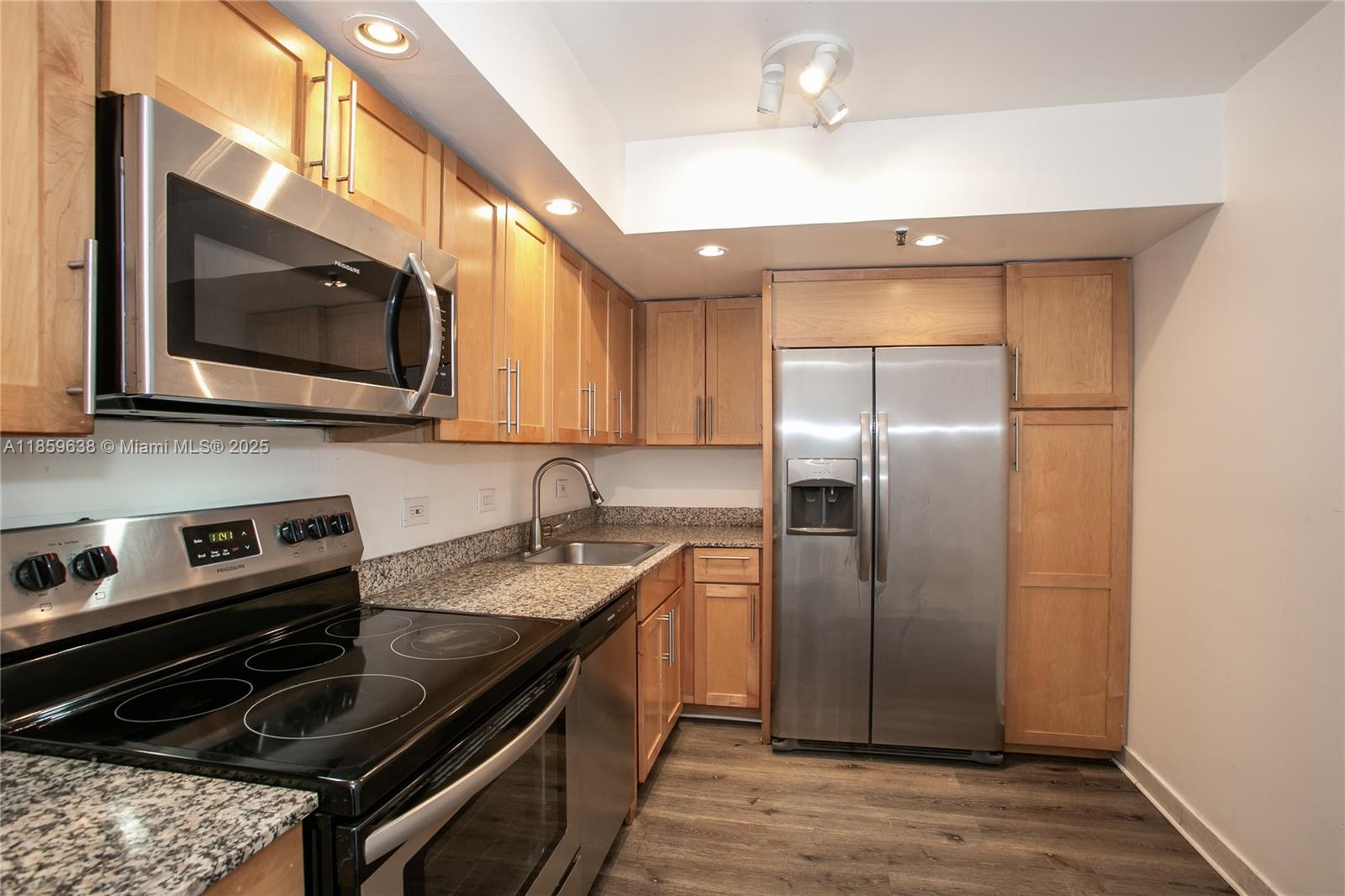 20505 E Country Club Dr # 731