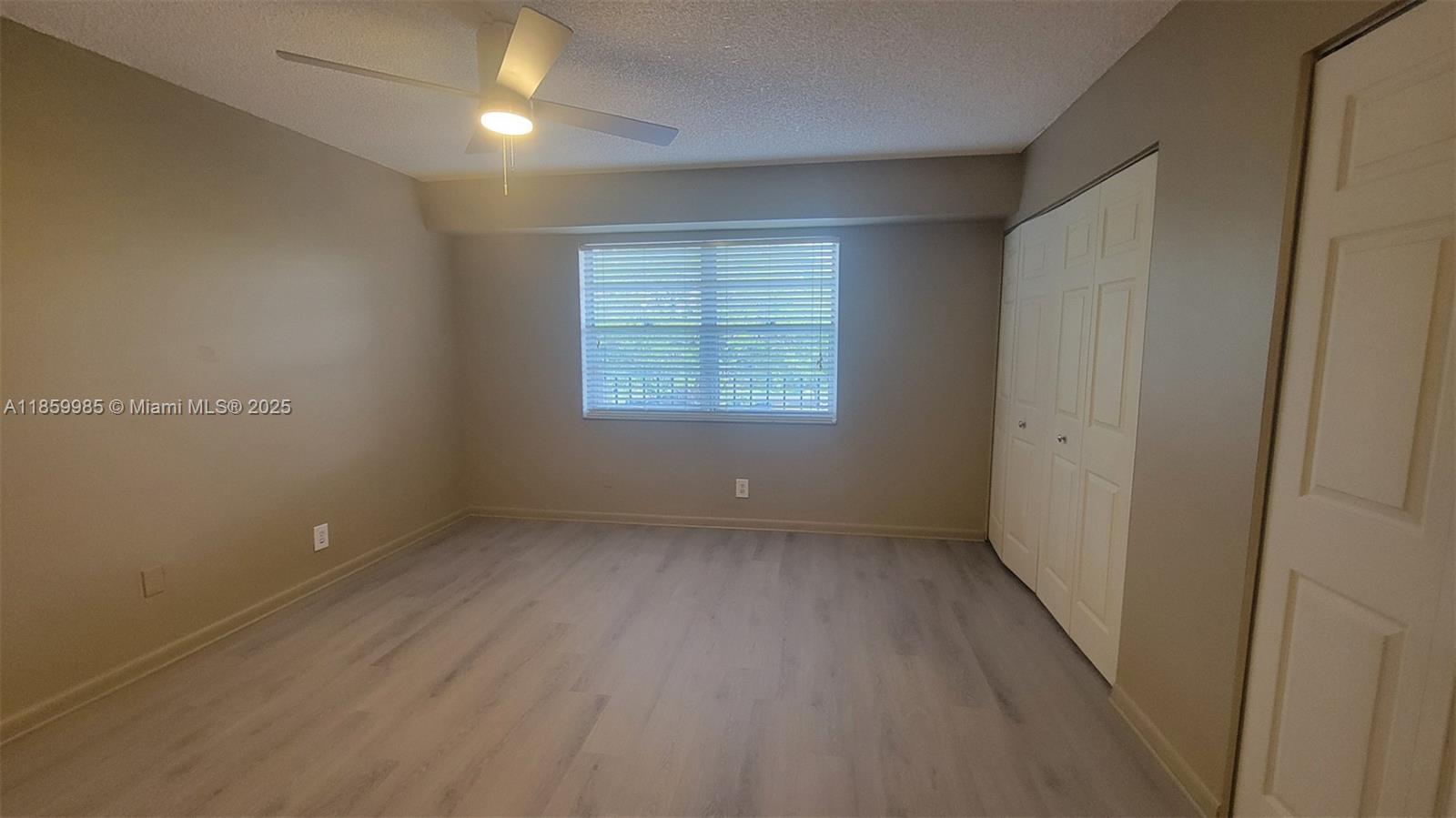 3300 W Rolling Hills Cir # 303