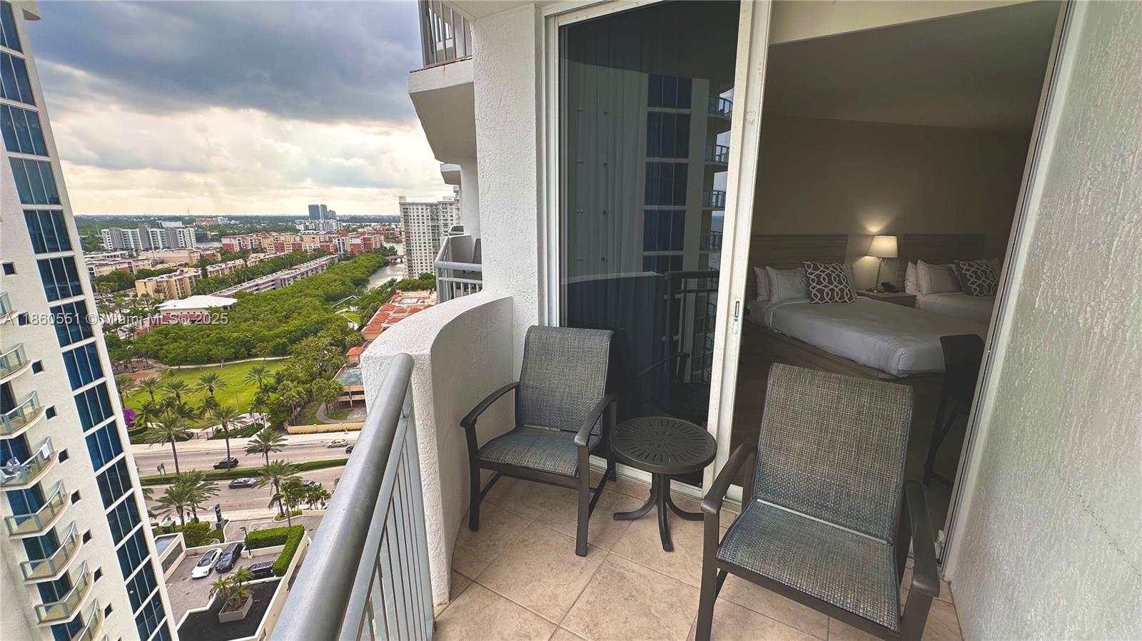 17375 Collins Ave # 2003