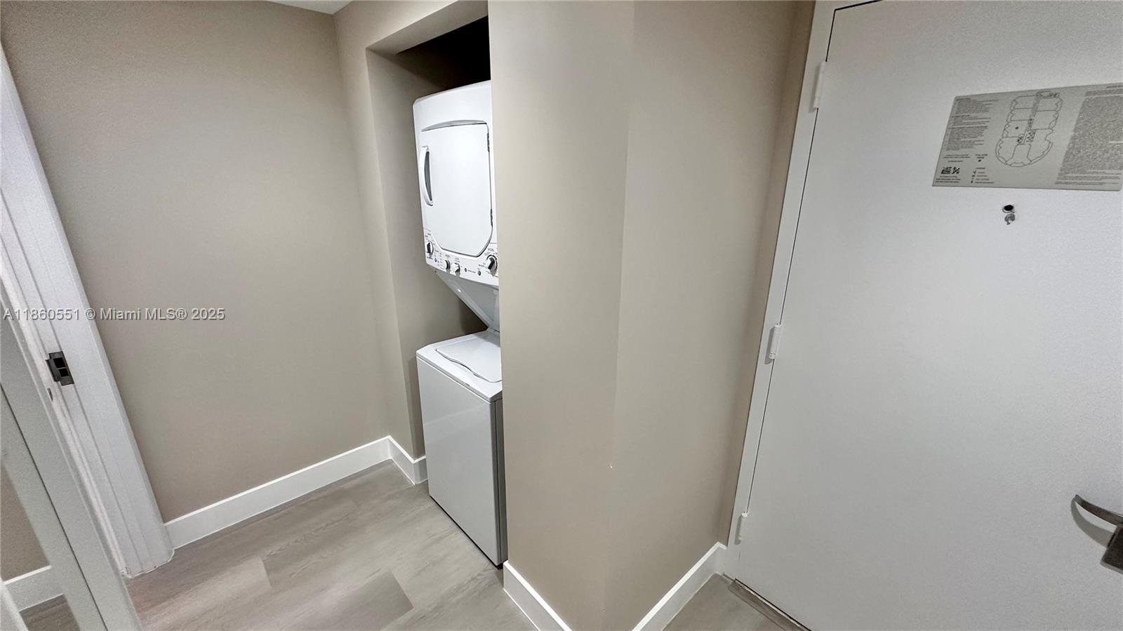 17375 Collins Ave # 2003