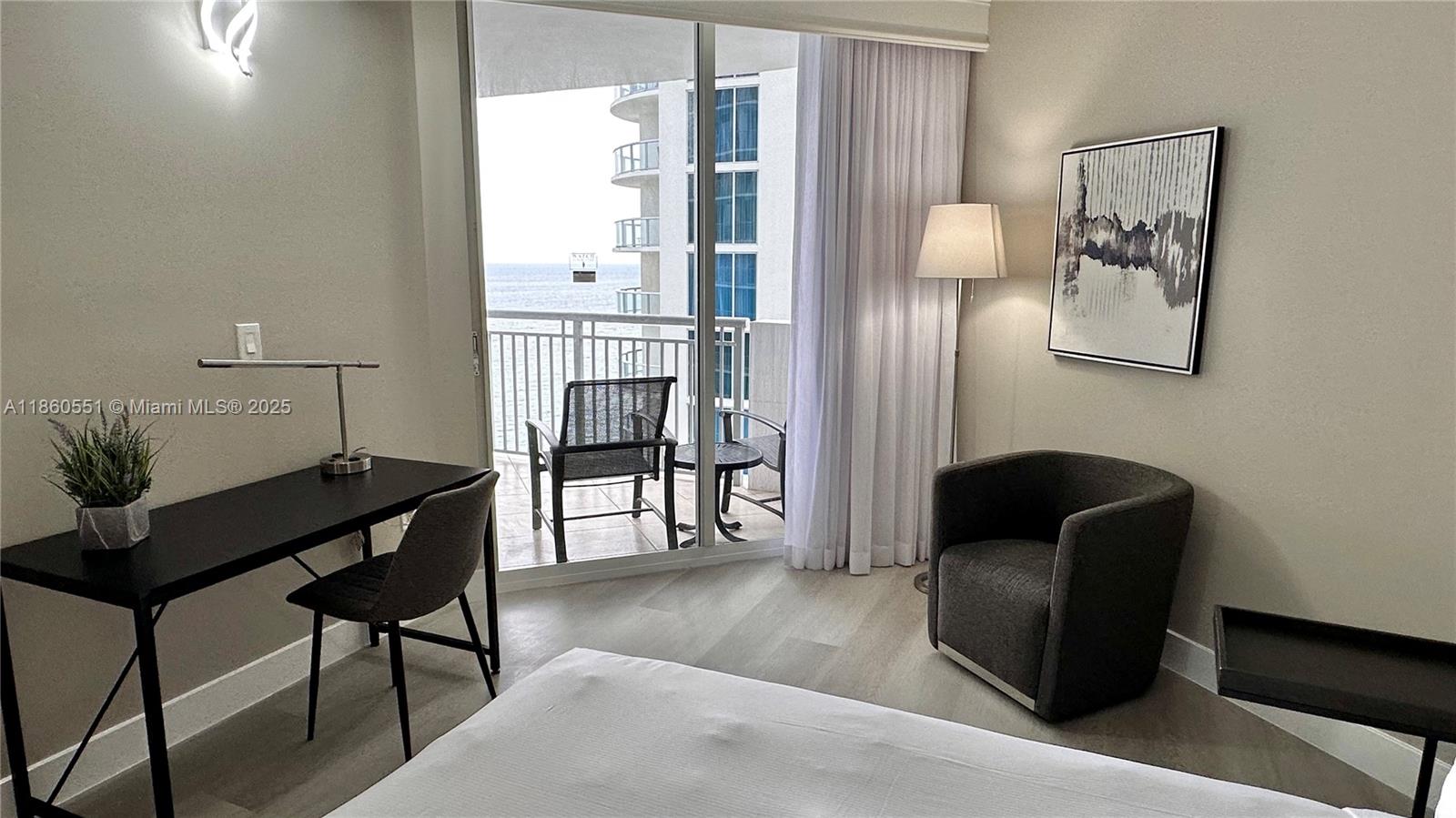 17375 Collins Ave # 2003