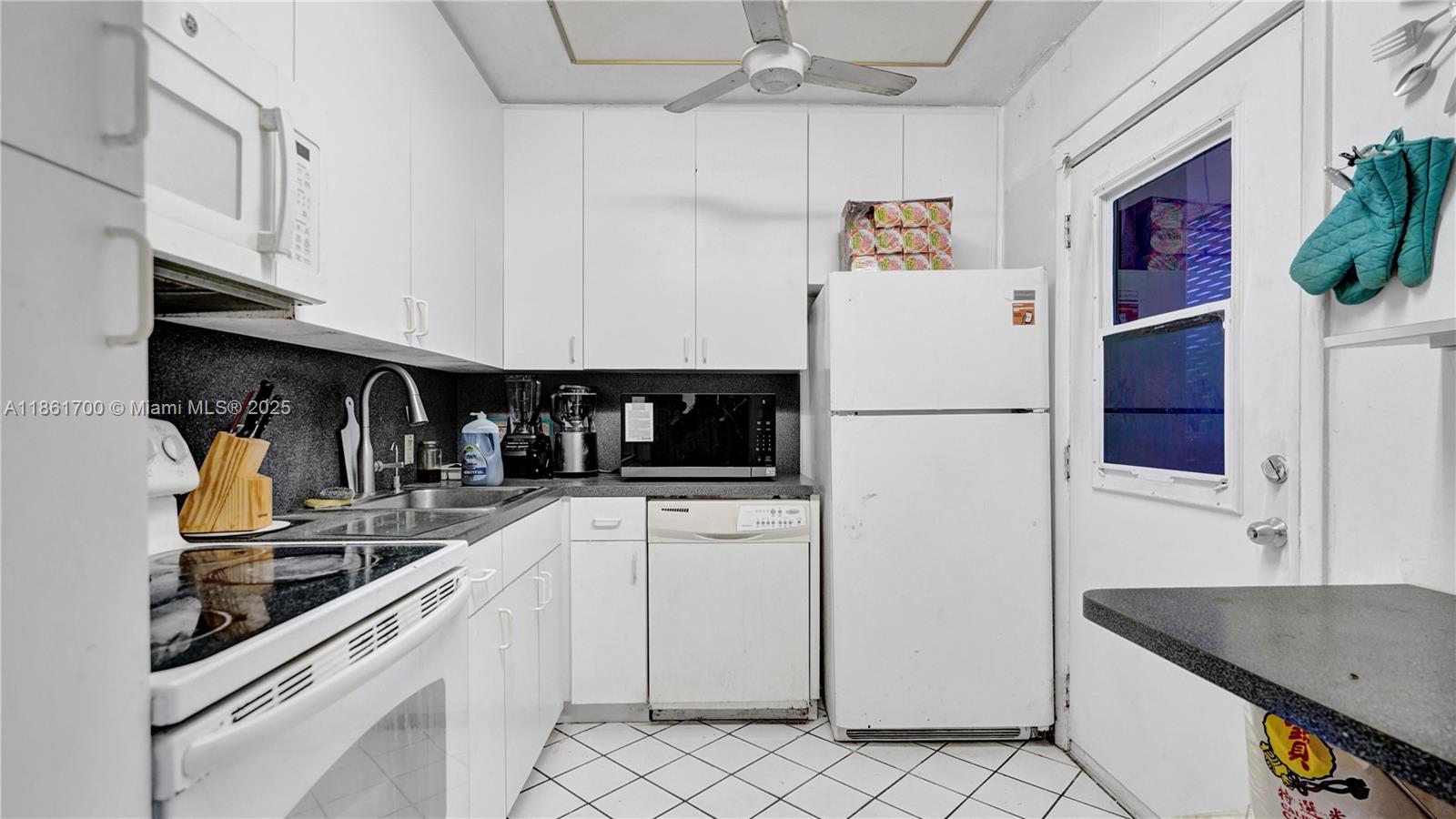 3101 N Country Club Dr # 401