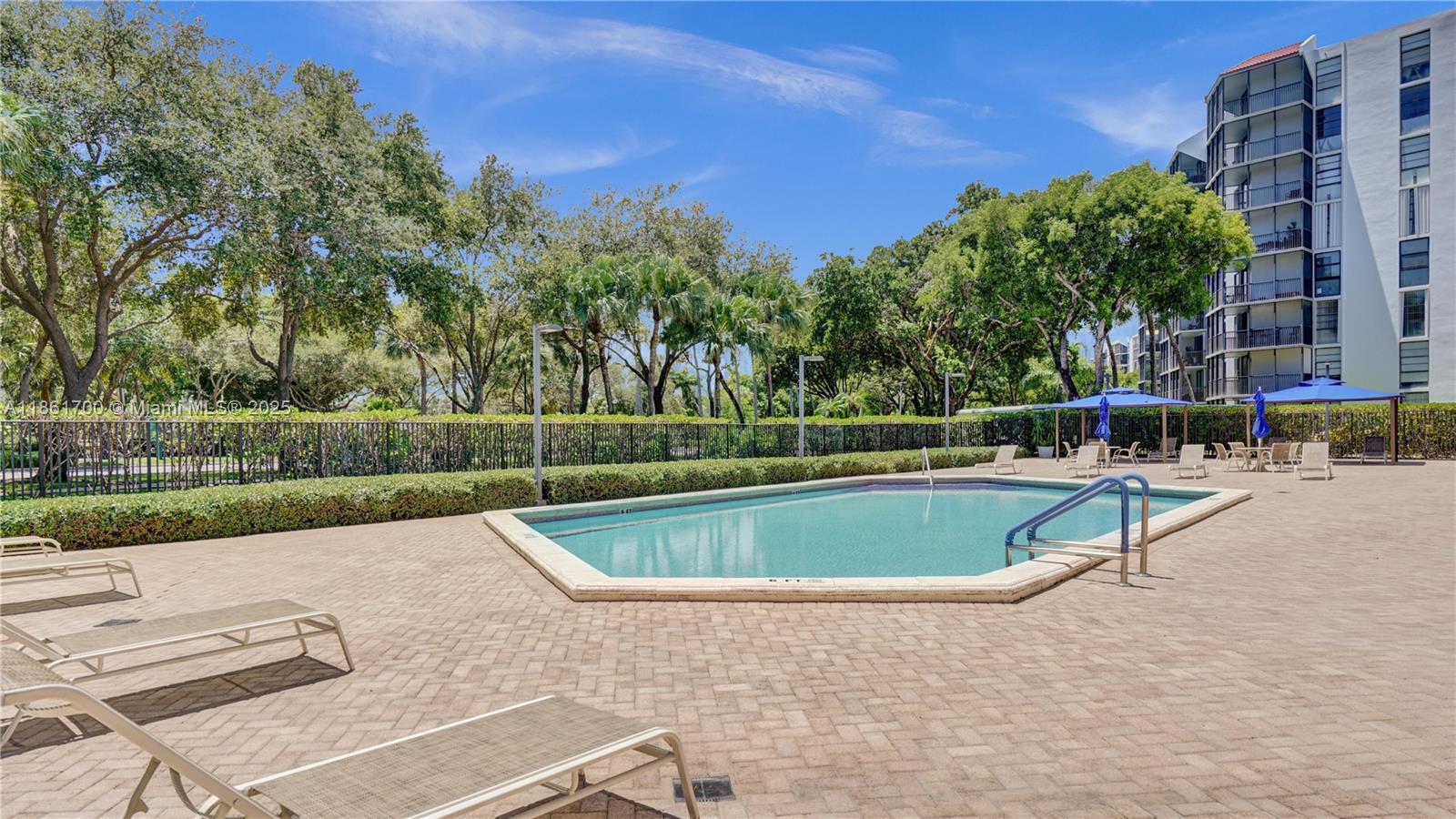 3101 N Country Club Dr # 401