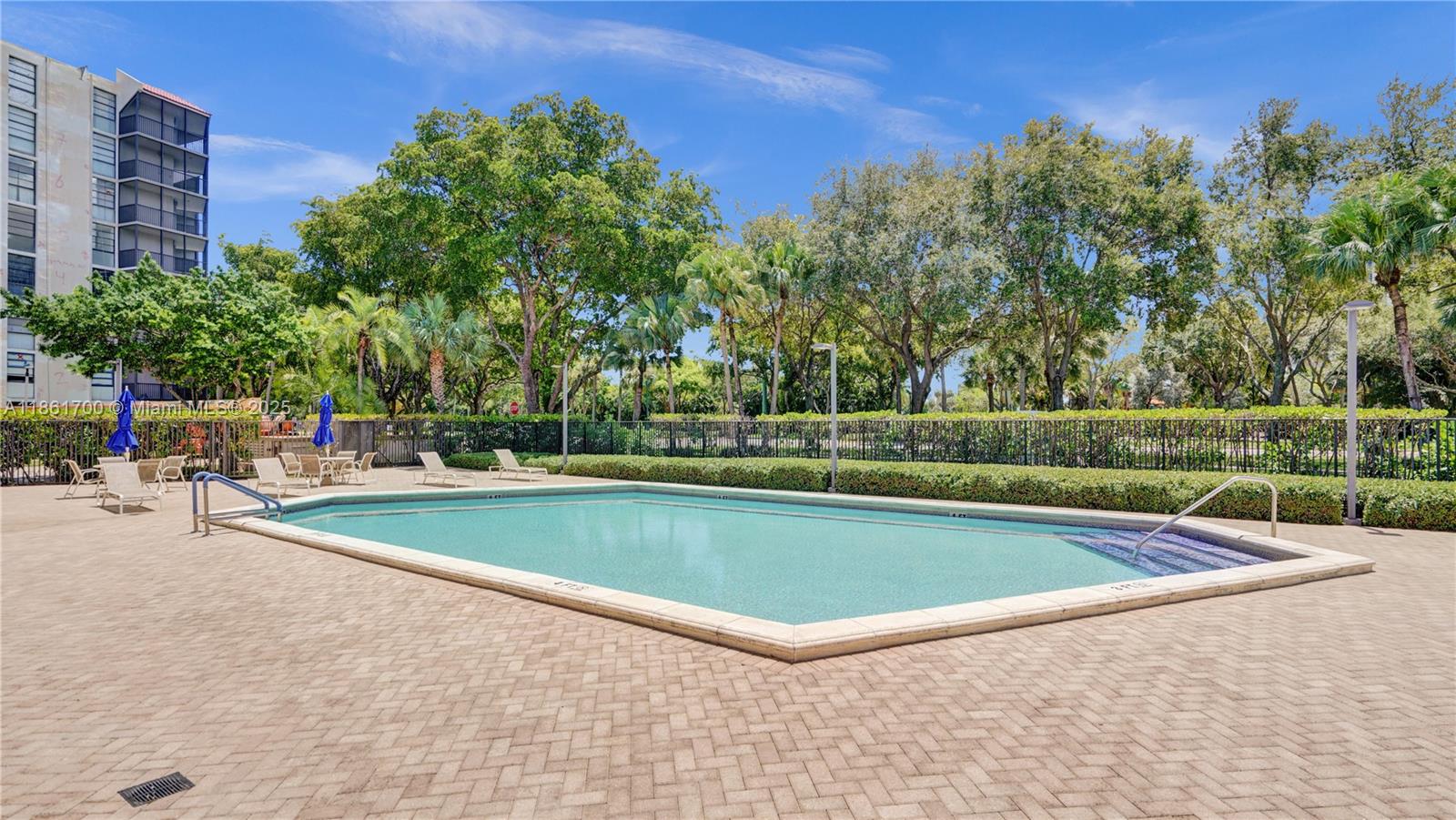 3101 N Country Club Dr # 401